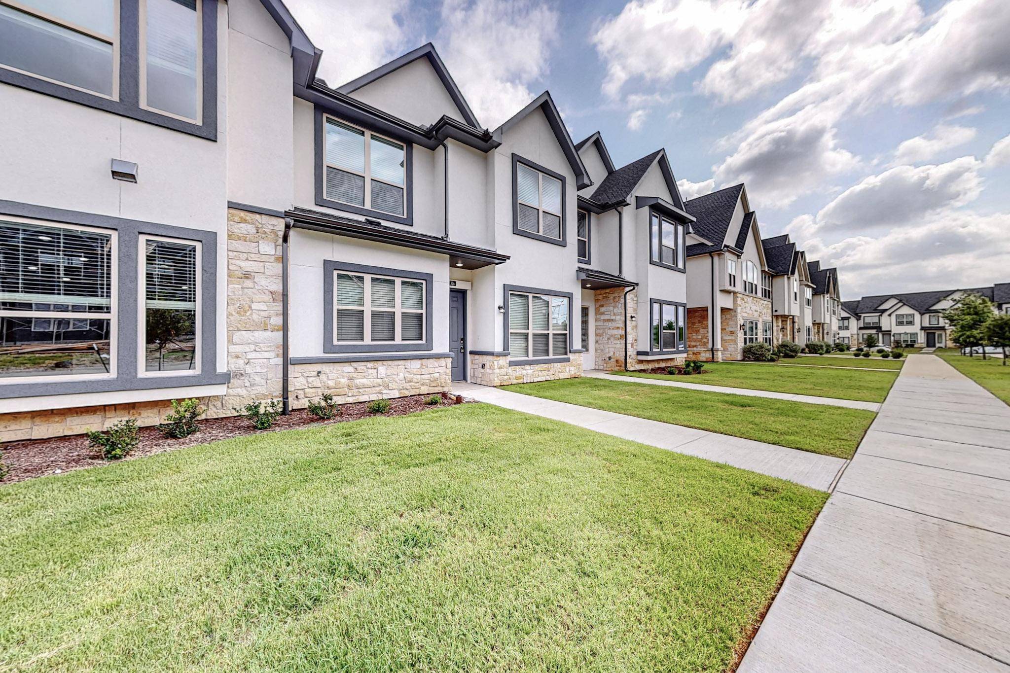 Frisco, TX 75068,277 Mule Deer DR