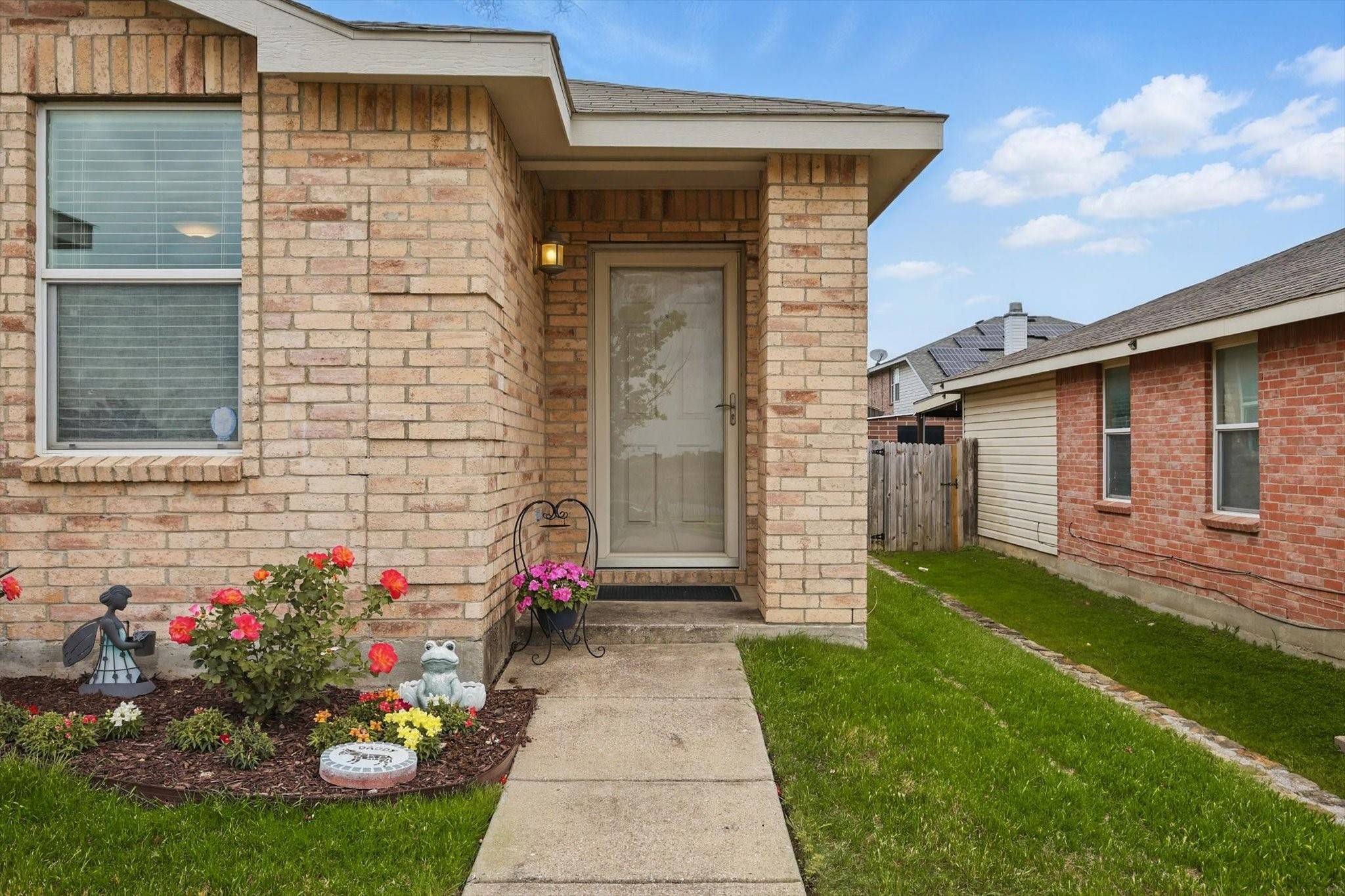 Fort Worth, TX 76179,712 Riverflat DR