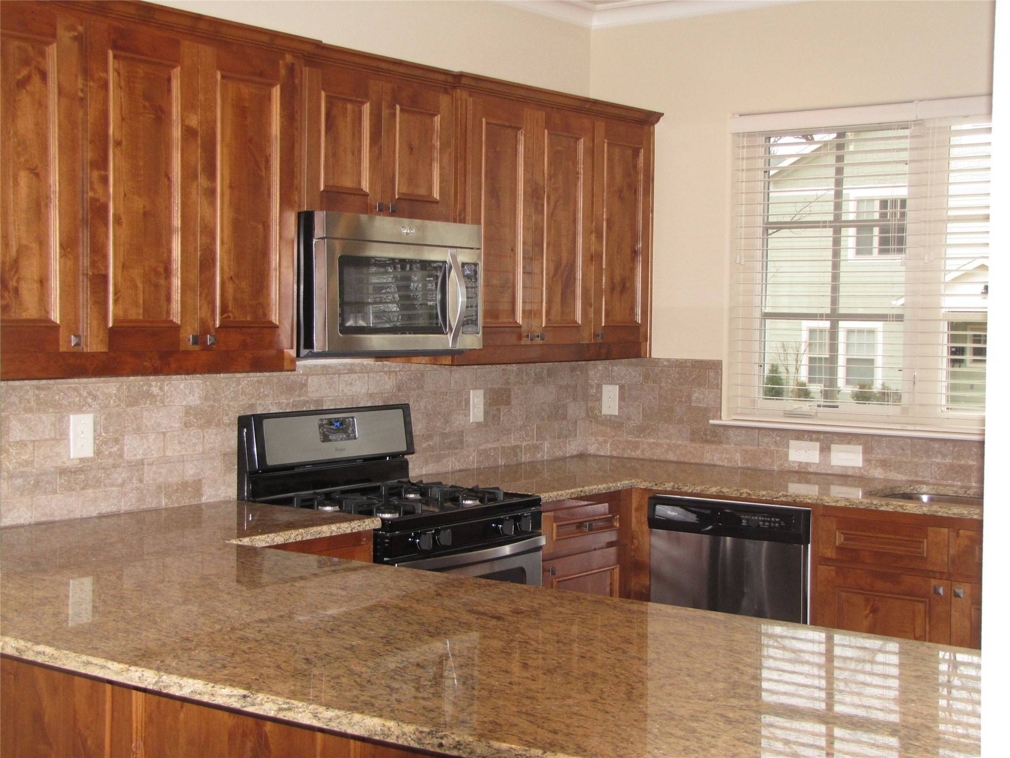 Fort Worth, TX 76107,3415 W 4th ST W
