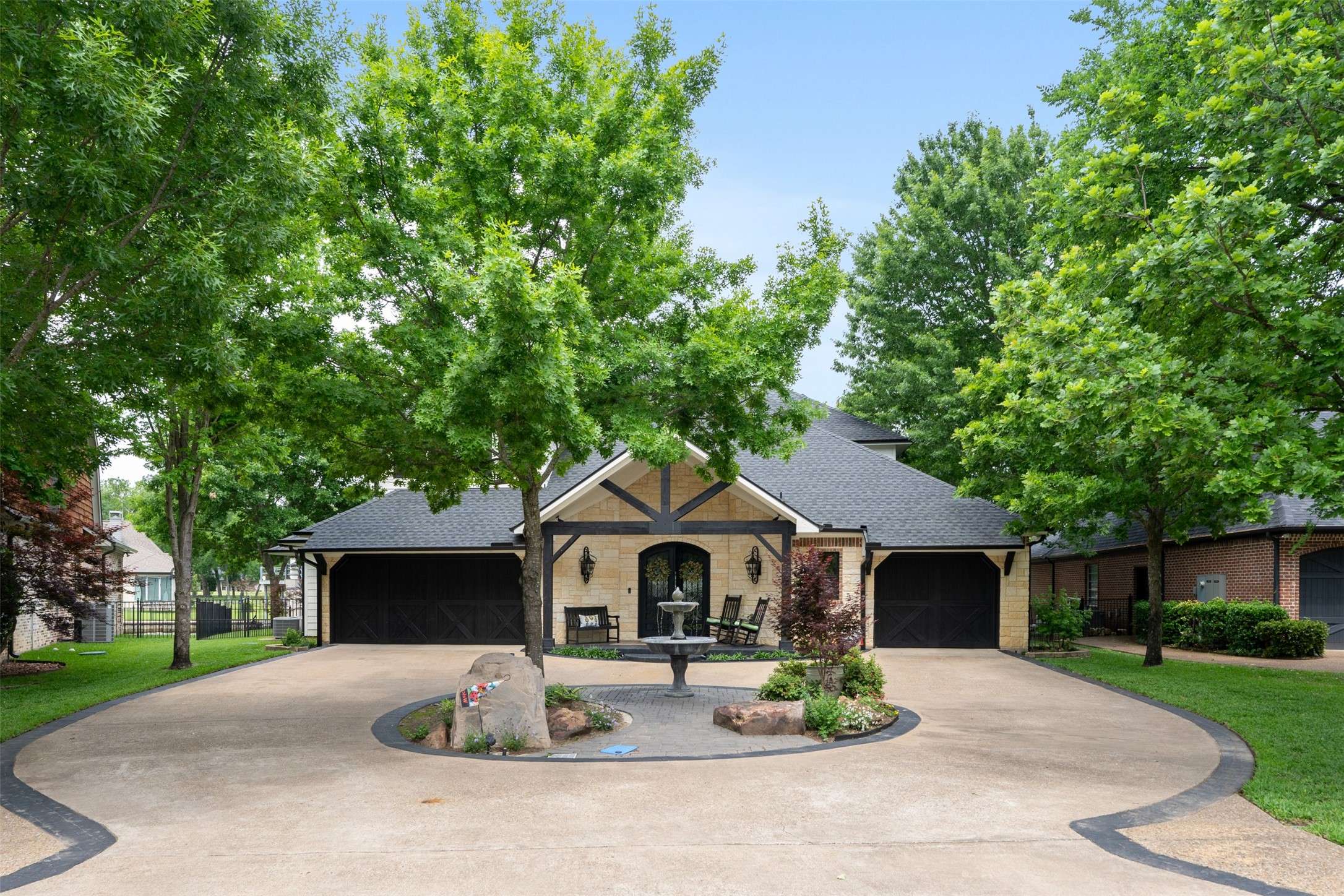 Mabank, TX 75156,115 Saint Annes DR