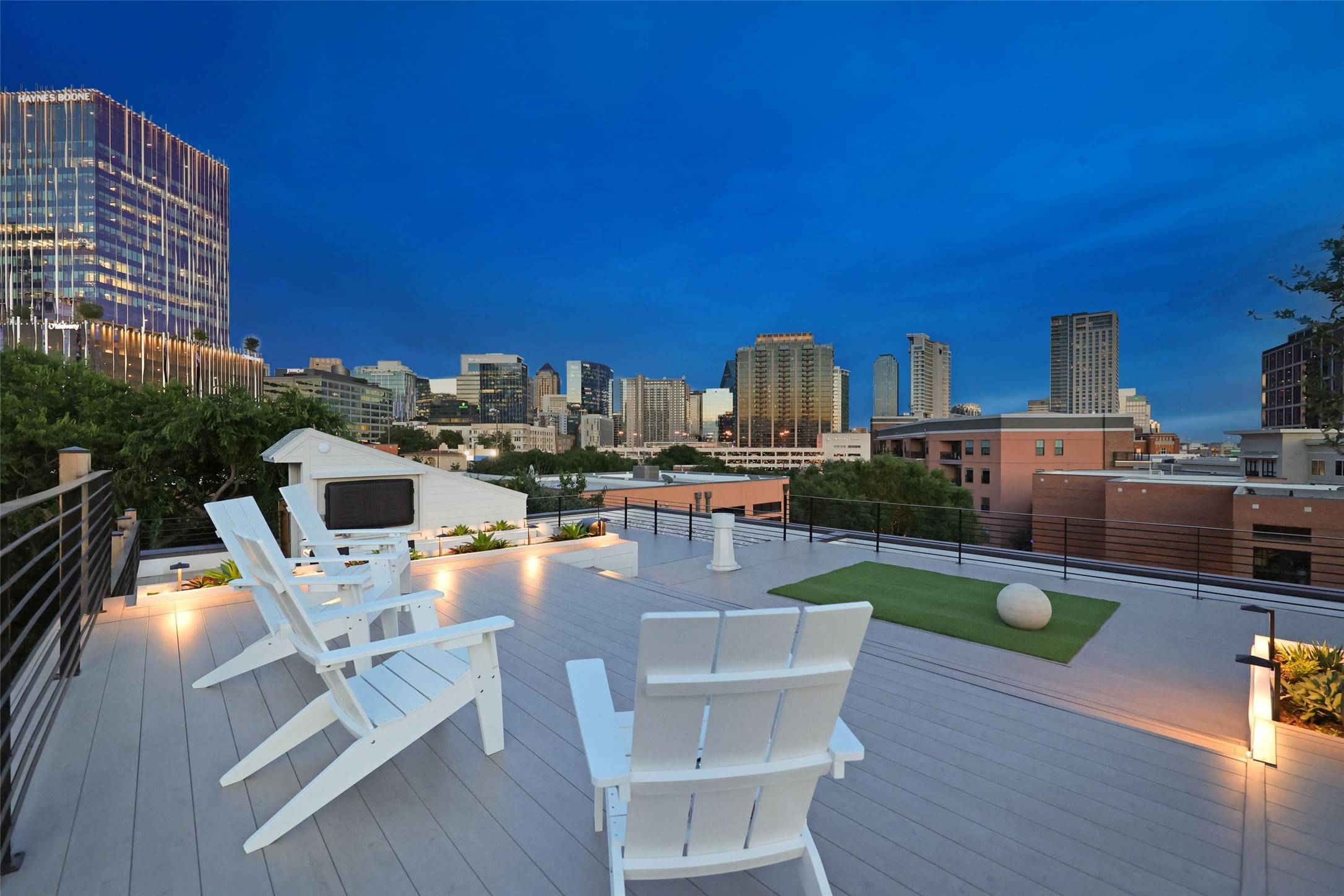 Dallas, TX 75201,2935 Magnolia Hill CT