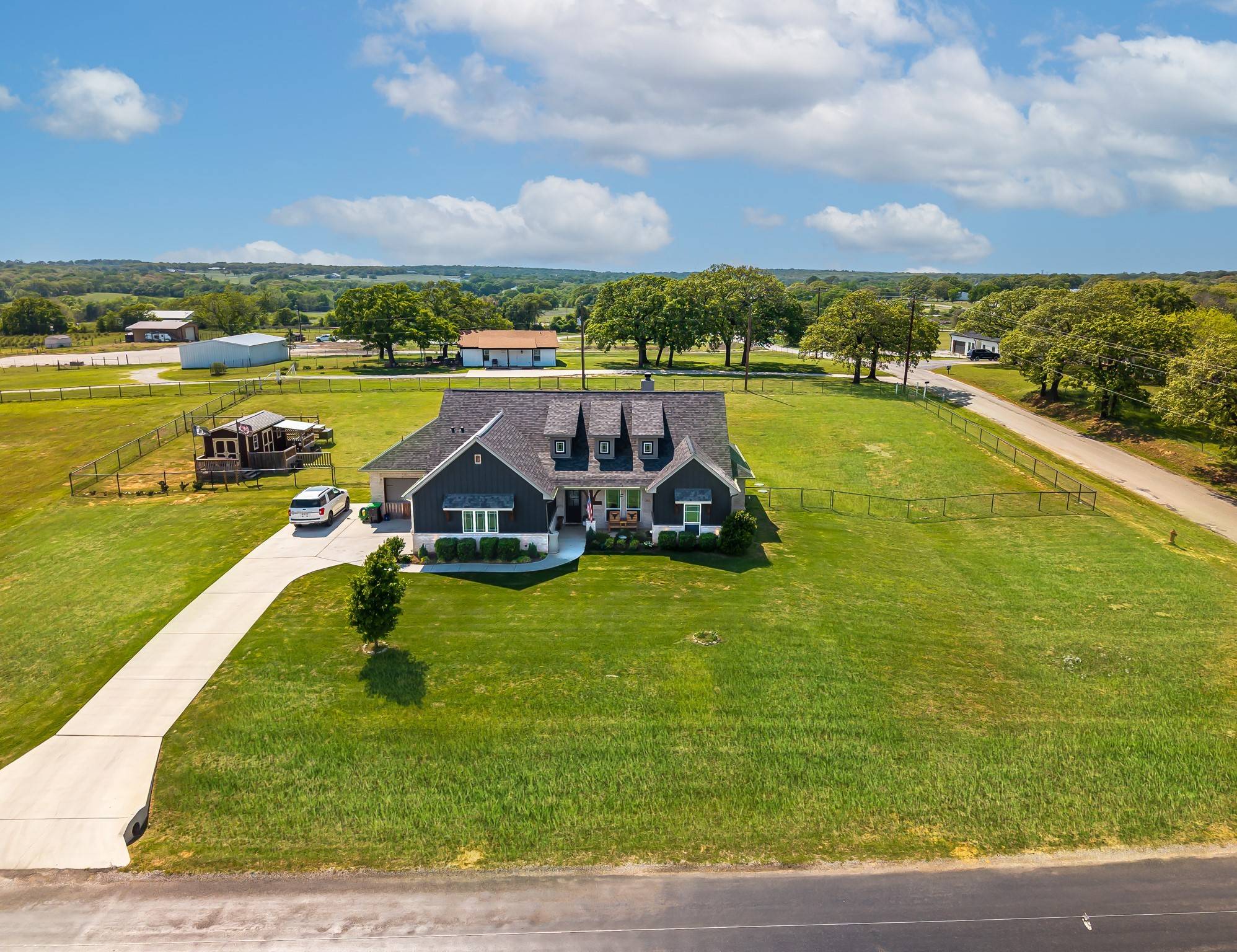 Azle, TX 76020,400 Christian WAY