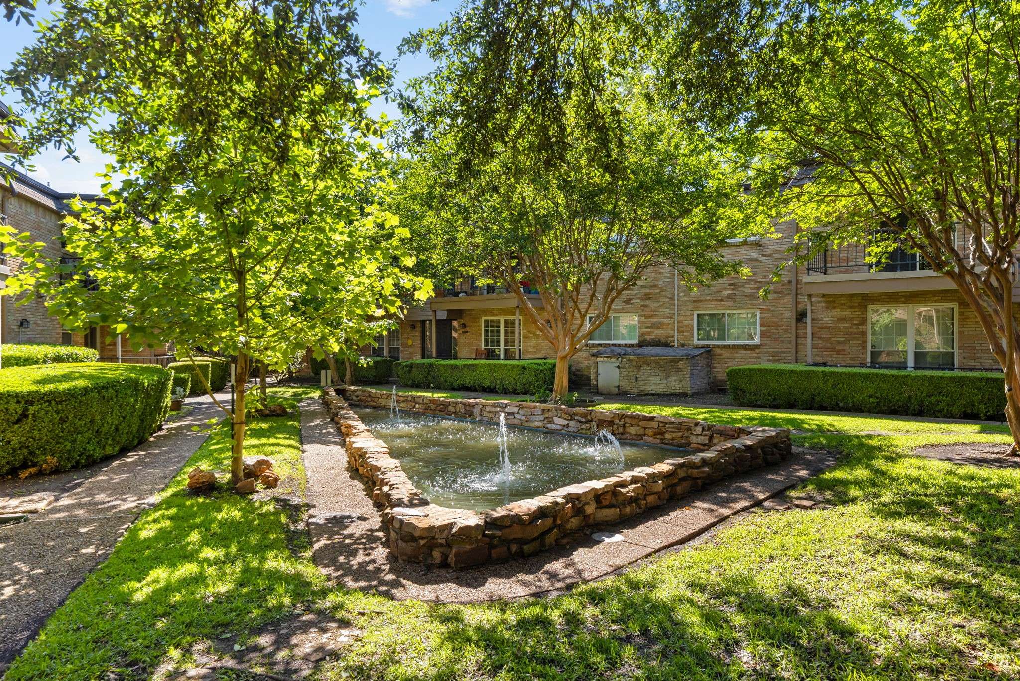 Dallas, TX 75230,7908 Royal LN #122 B