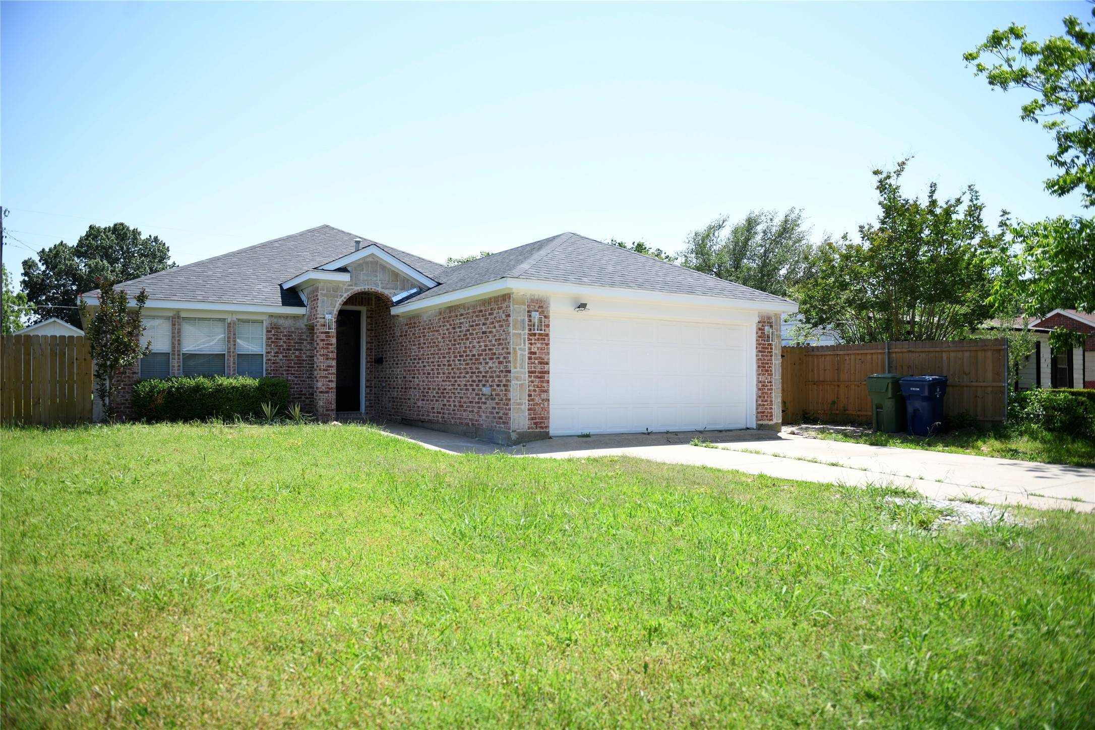 Garland, TX 75040,148 E Marguerita DR