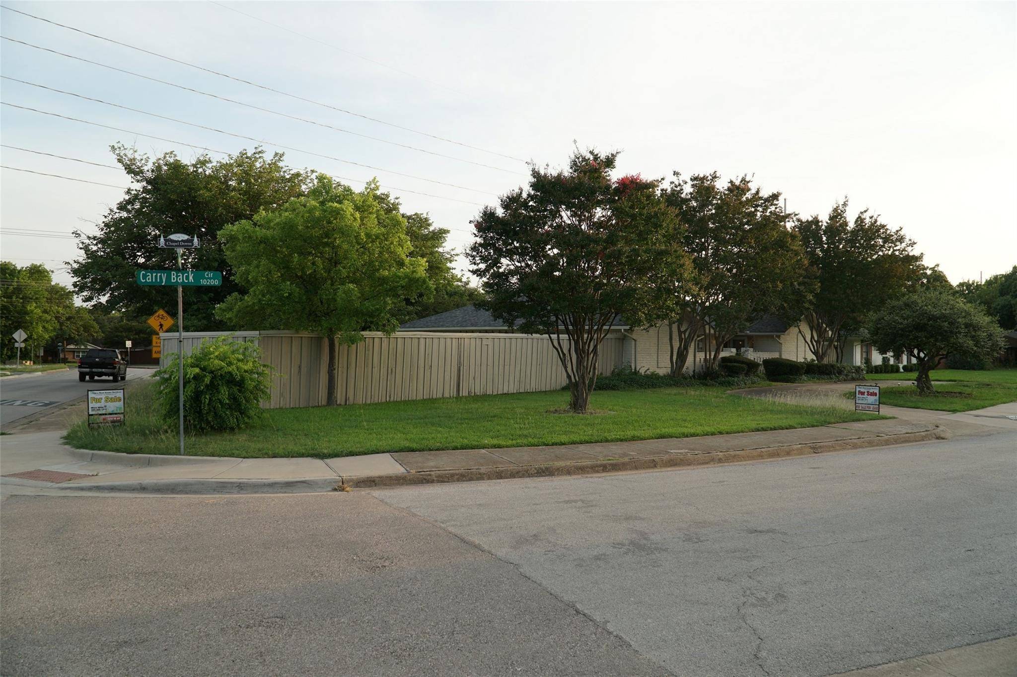 Dallas, TX 75229,10207 Carry Back CIR