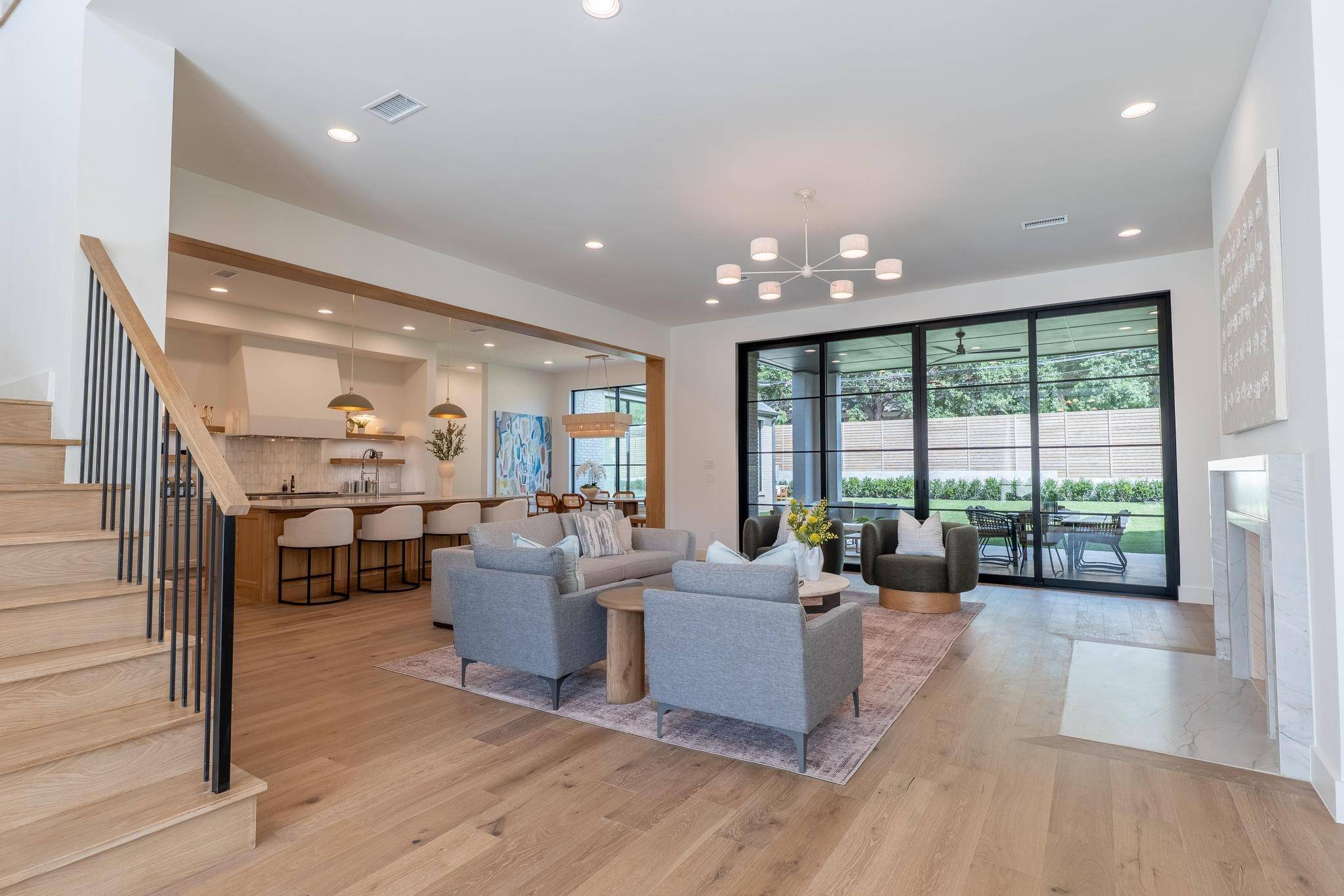 Dallas, TX 75214,7051 Cornelia LN