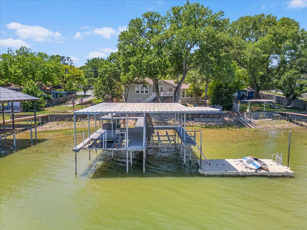 Weatherford, TX 76087,1128 W Lake DR