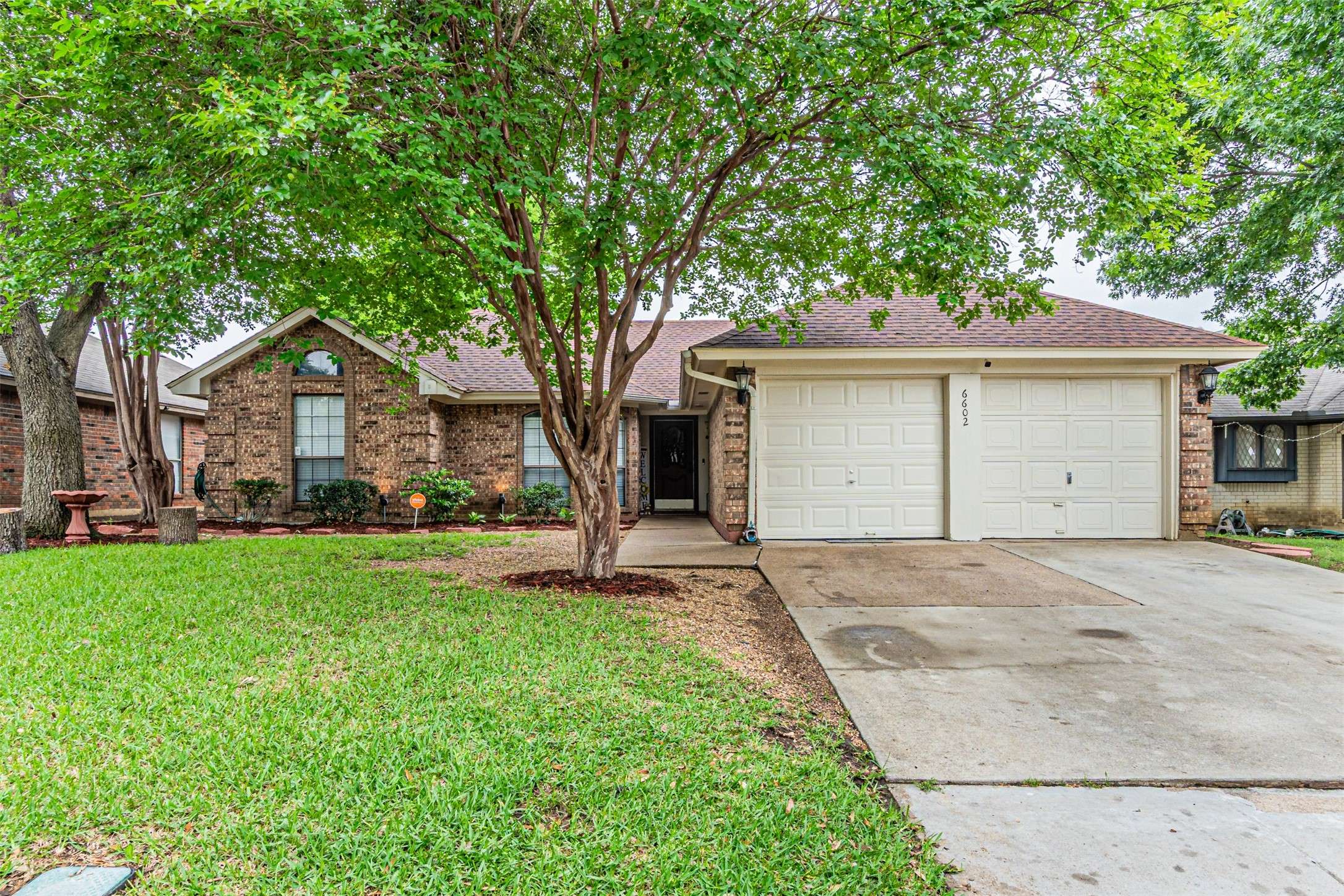 Arlington, TX 76001,6602 Darcy LN