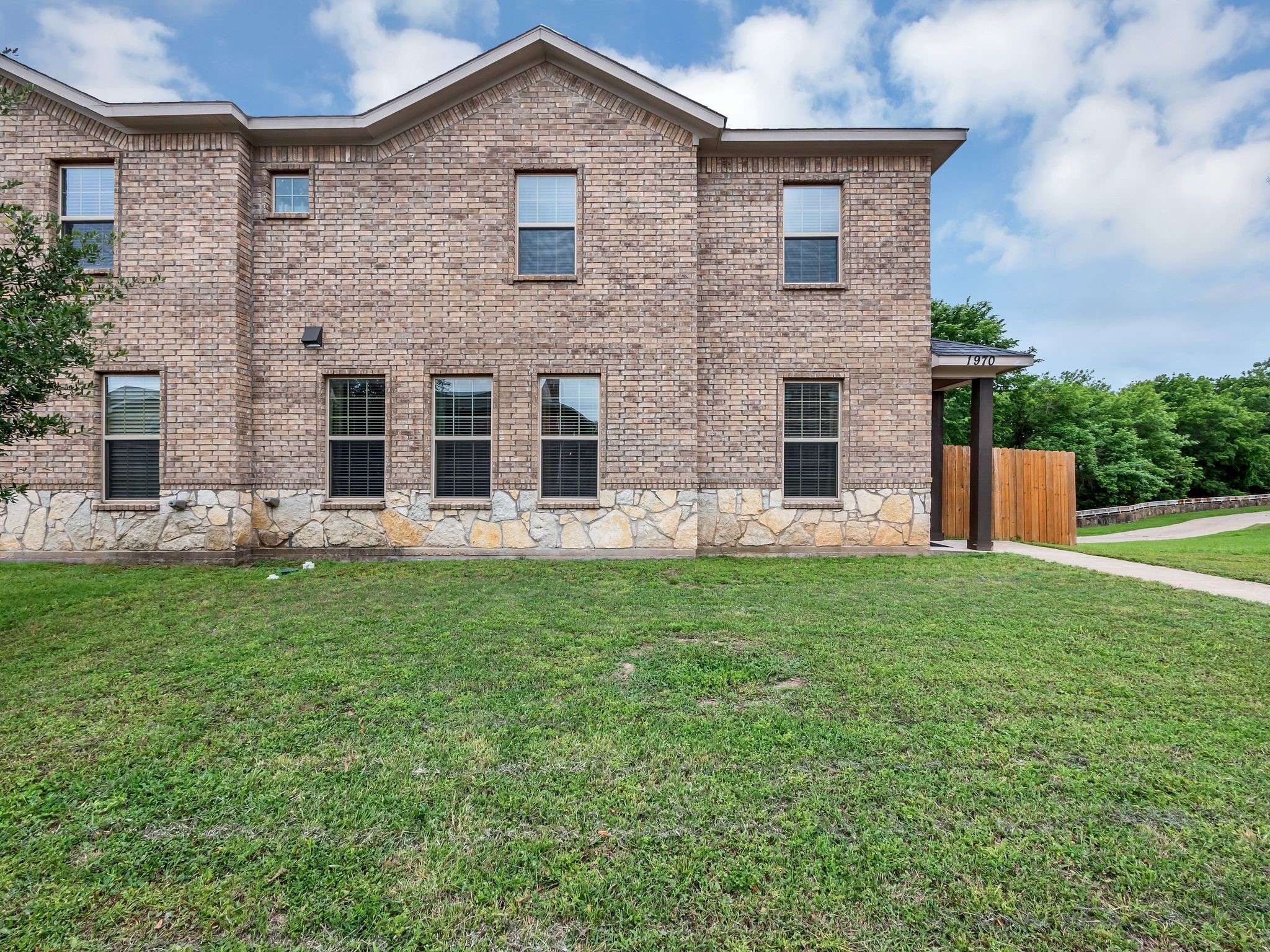 Garland, TX 75040,1970 Timber Oaks DR