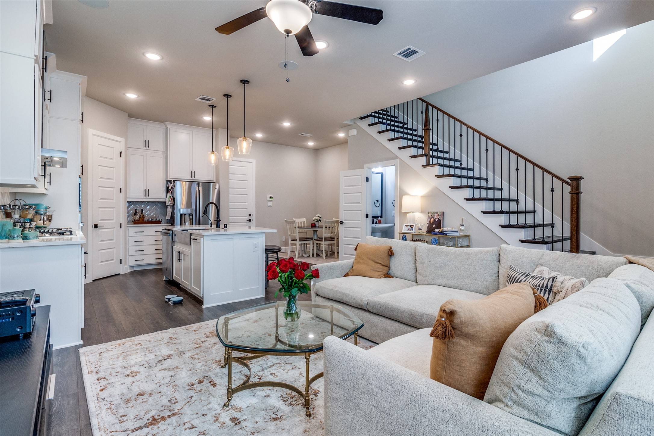 Dallas, TX 75231,8210 Laflin LN