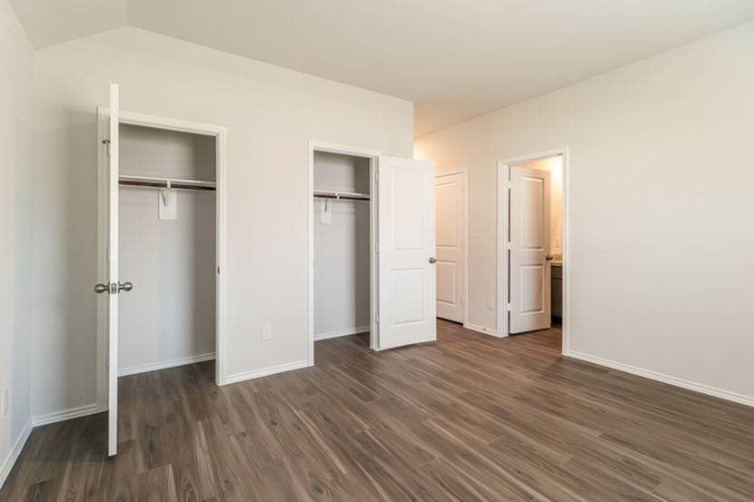 Everman, TX 76140,109 Arango WAY