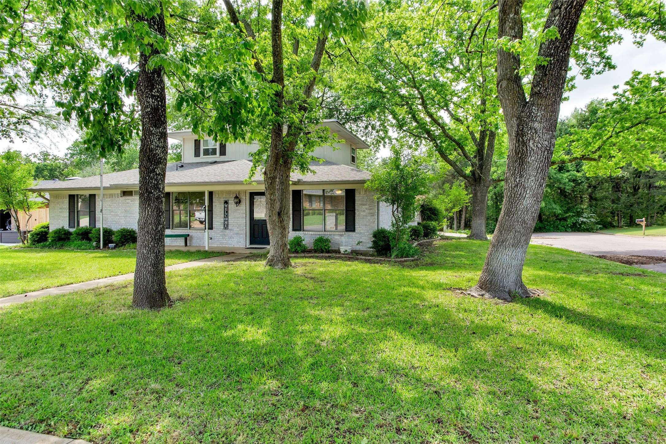 Denison, TX 75020,2601 Arapaho CIR