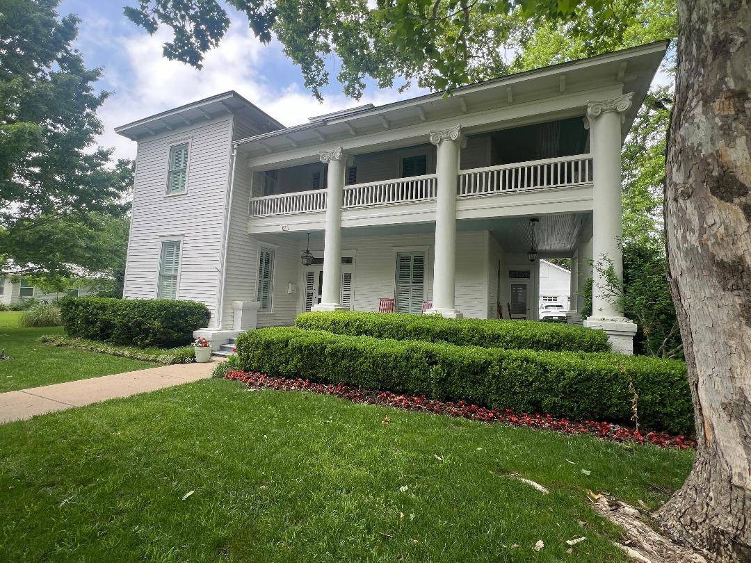 Hillsboro, TX 76645,611 E Franklin ST