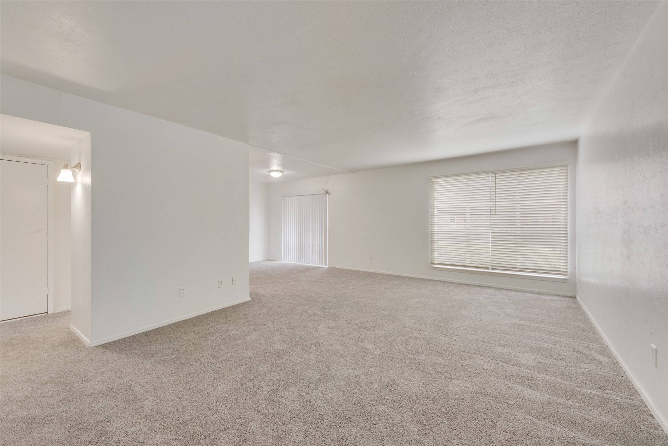 Dallas, TX 75230,10552 High Hollows DR #134