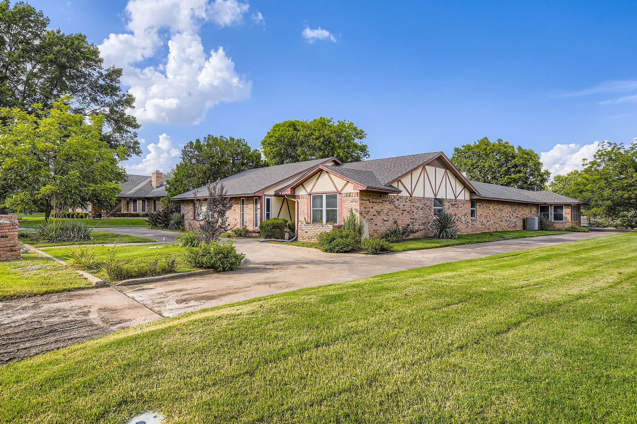 Joshua, TX 76058,107 San Medina LN