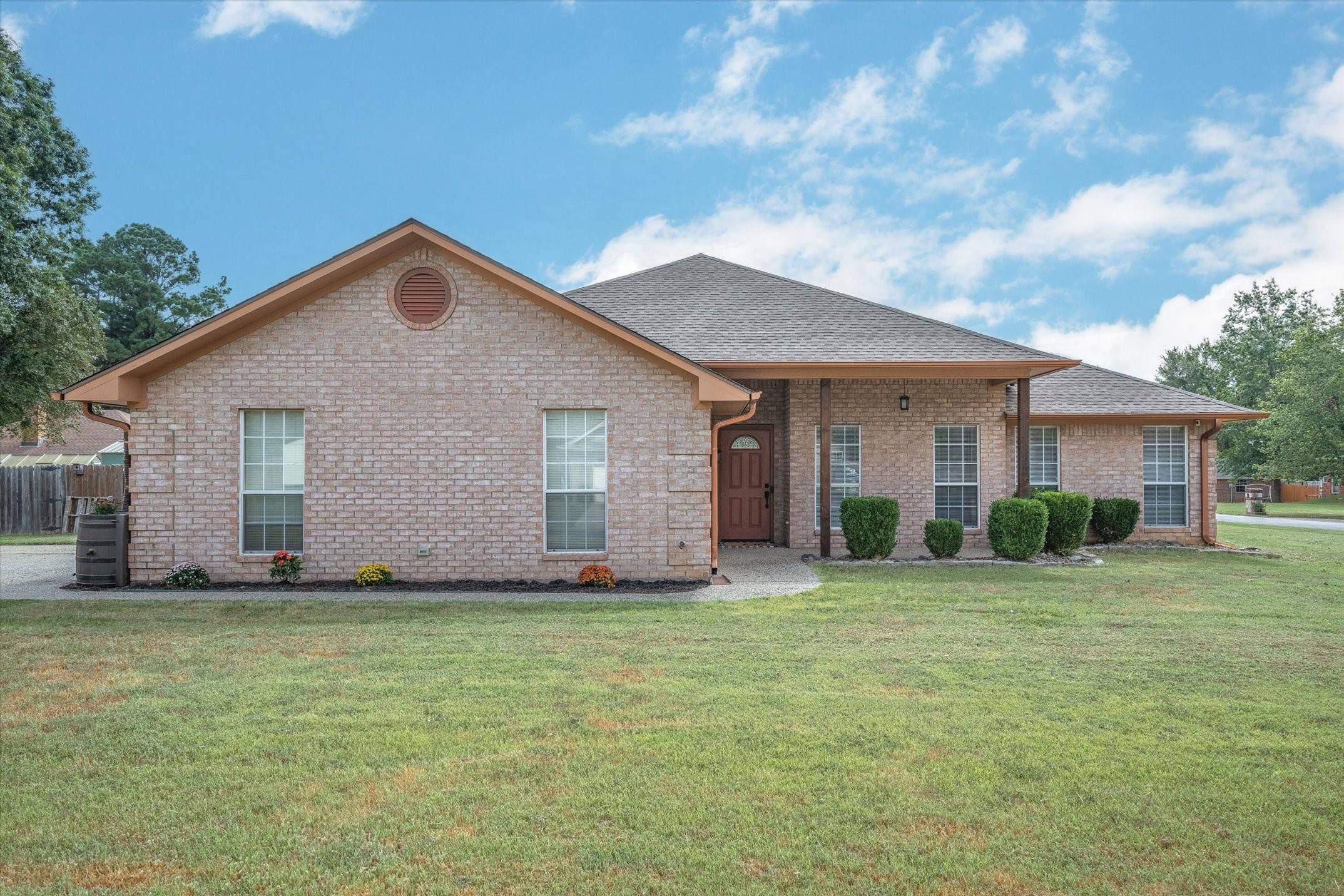 Chandler, TX 75758,517 Rose ST