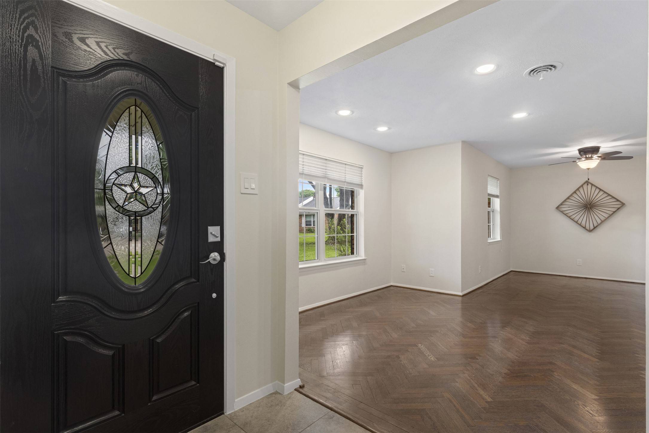 Dallas, TX 75238,9747 Lanward CIR