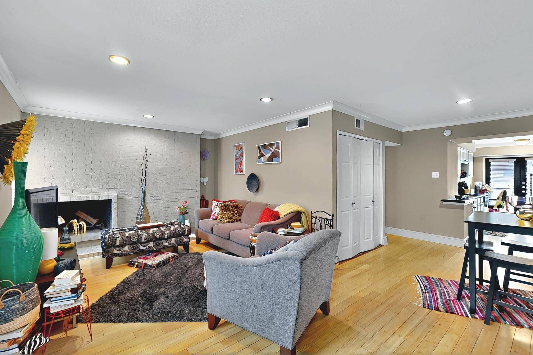 Dallas, TX 75230,7734 Meadow RD #220