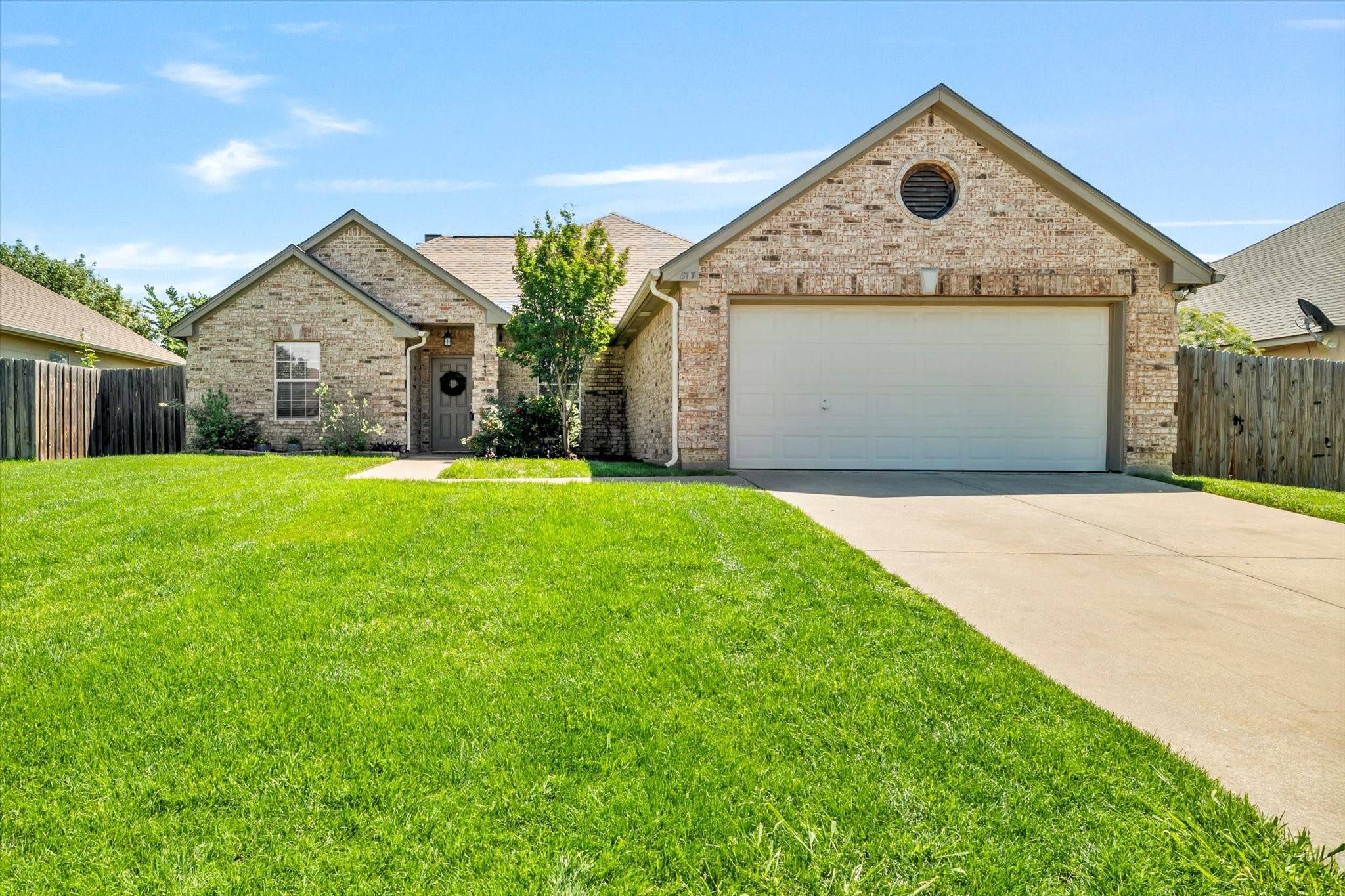 Aubrey, TX 76227,817 Countryside DR