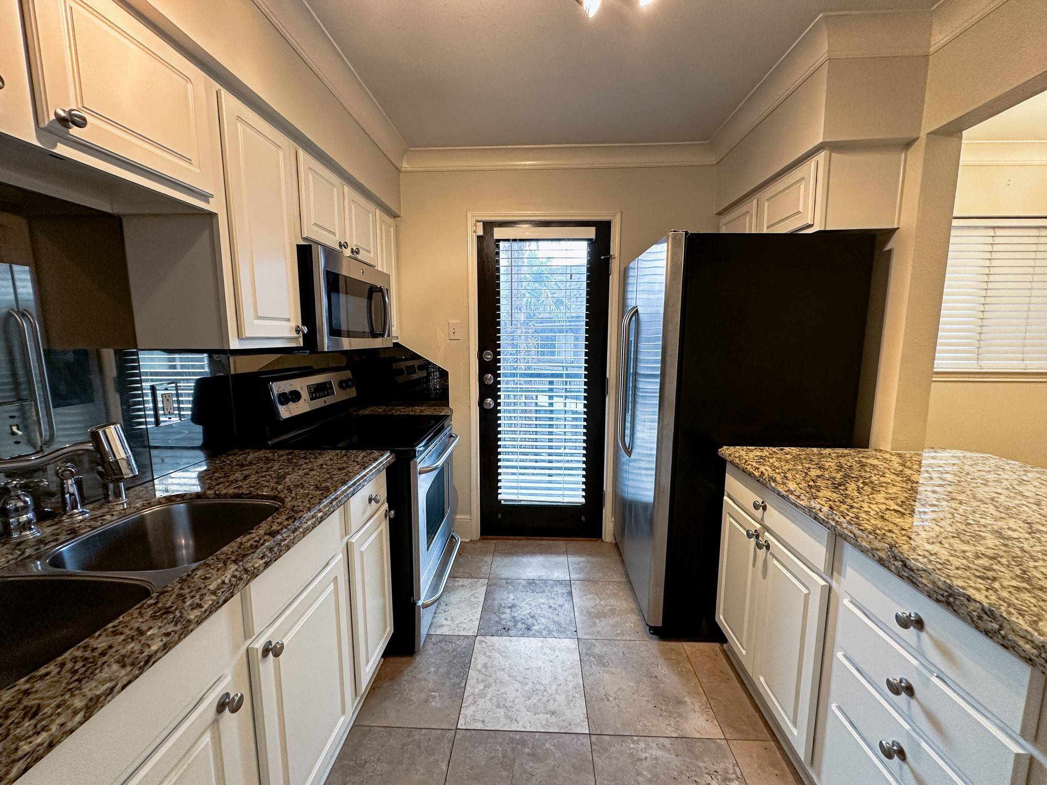 Dallas, TX 75230,7730 Meadow Park DR #201