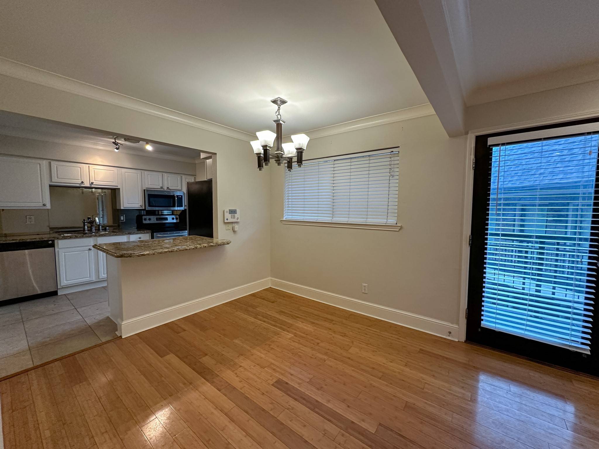 Dallas, TX 75230,7730 Meadow Park DR #201