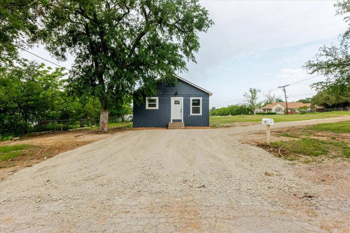 Mineral Wells, TX 76067,1202 SW 11th AVE