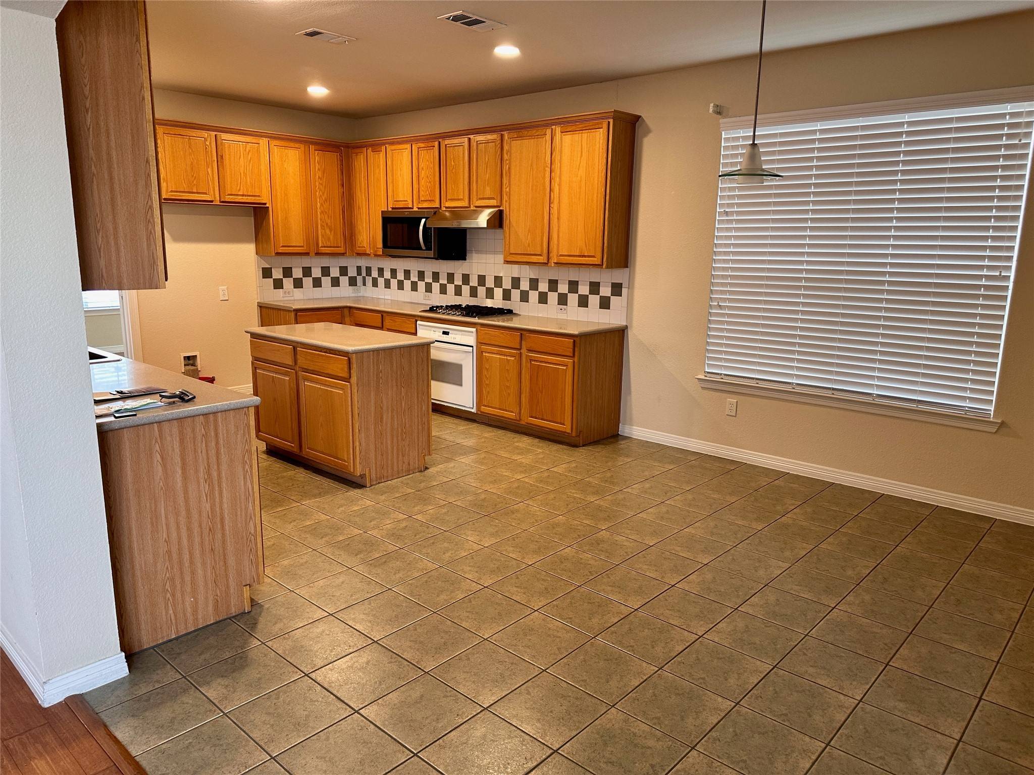 Plano, TX 75024,4548 Oak Shores DR