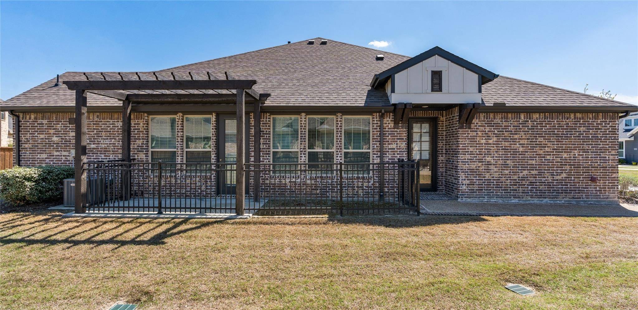 Arlington, TX 76005,4604 Java Grove LN