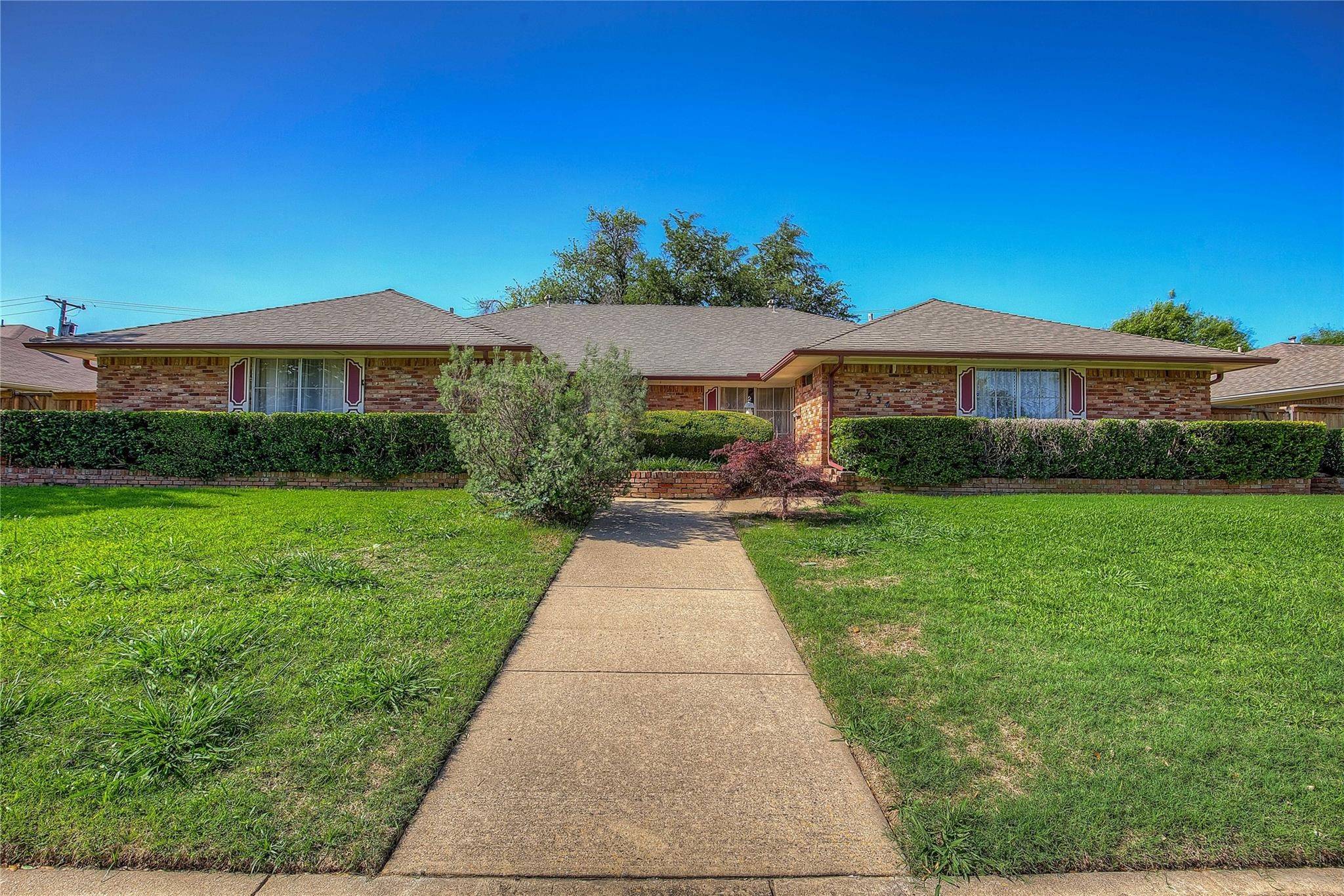 Dallas, TX 75230,7334-7336 Woodthrush DR