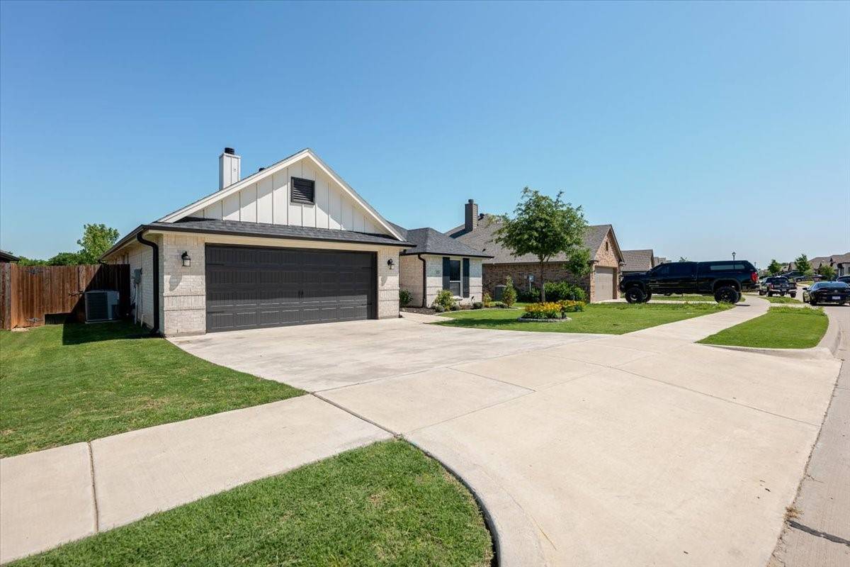 Weatherford, TX 76087,321 Paloma ST