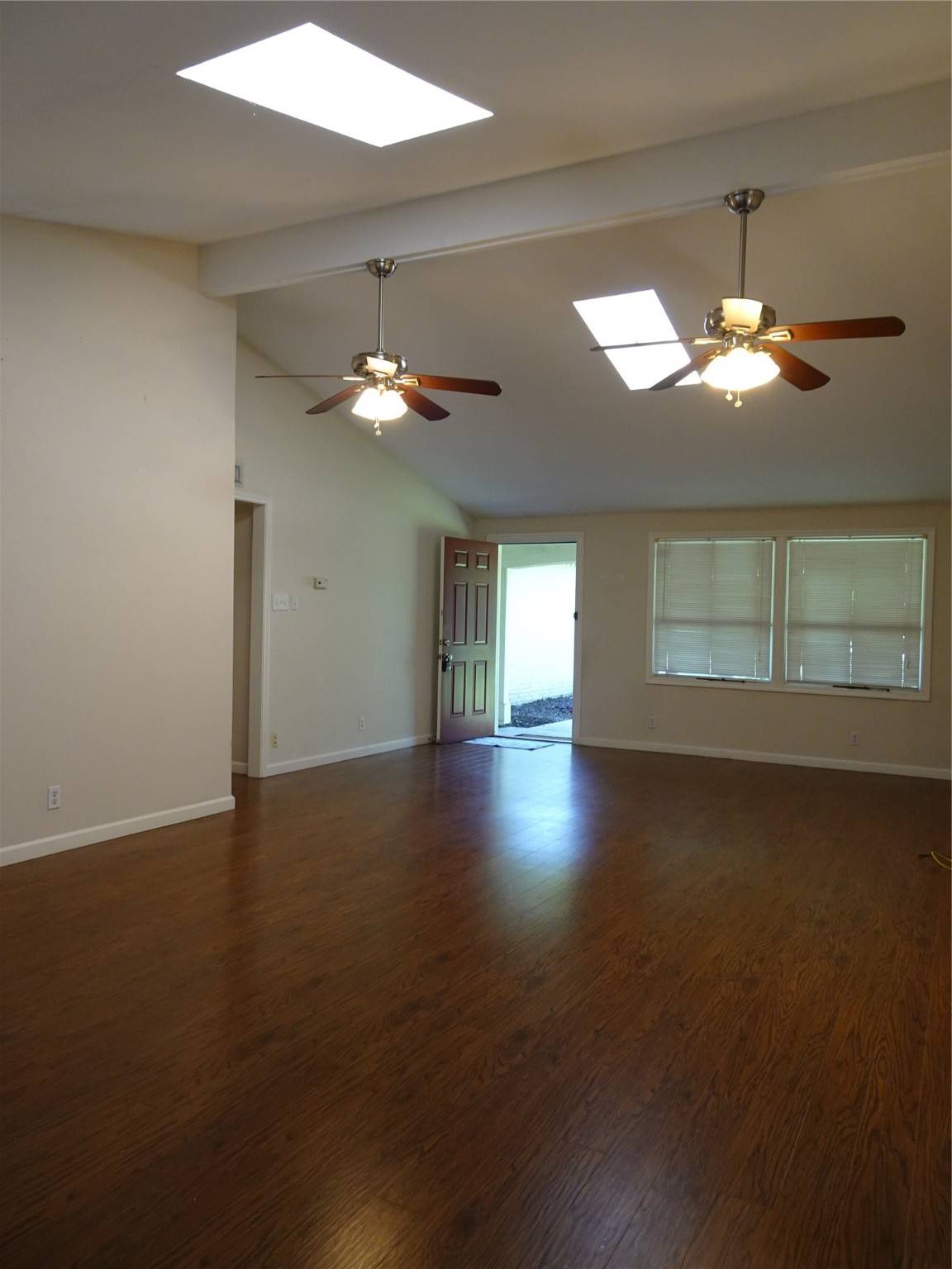 Richardson, TX 75080,811 Vinecrest LN