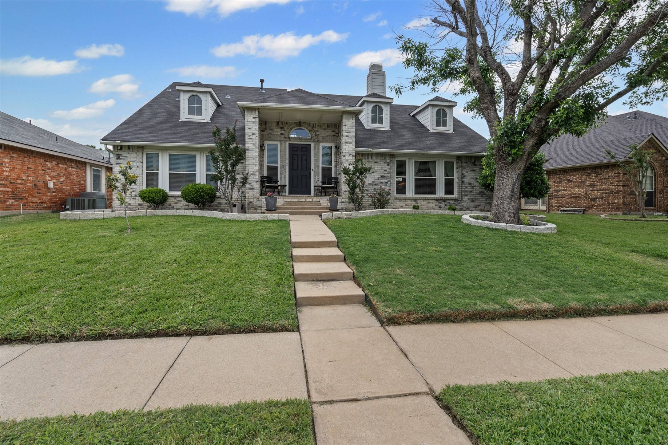 The Colony, TX 75056,7012 Fox DR