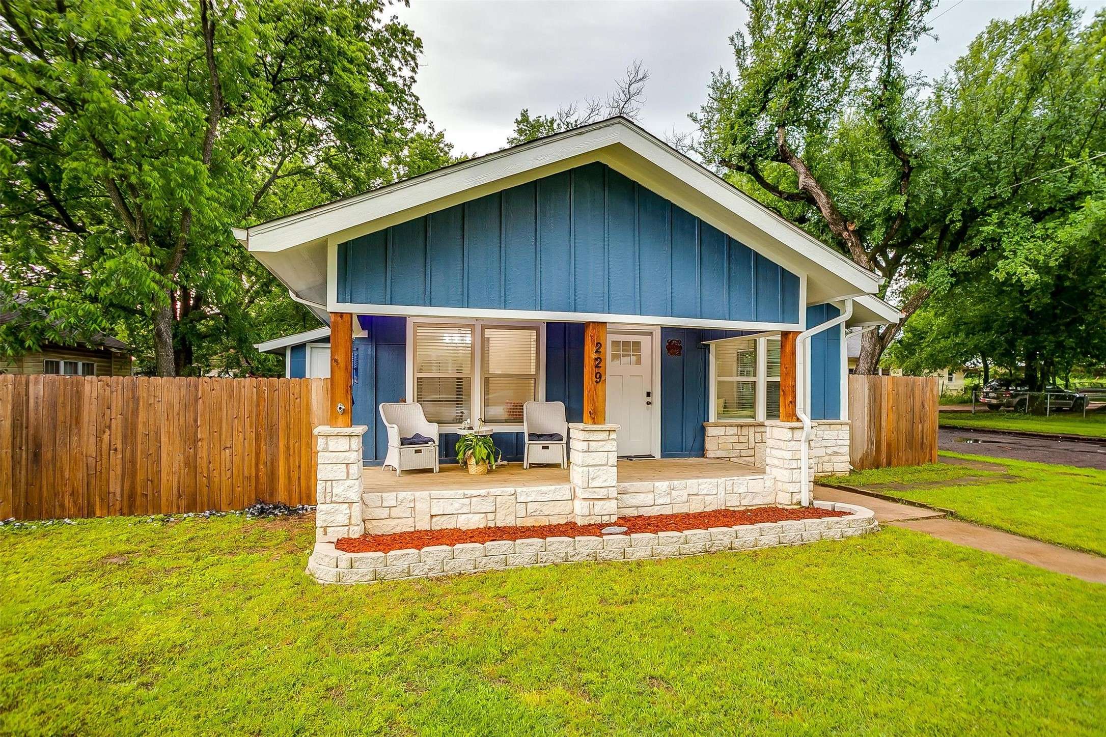 Cleburne, TX 76033,229 W Willingham ST