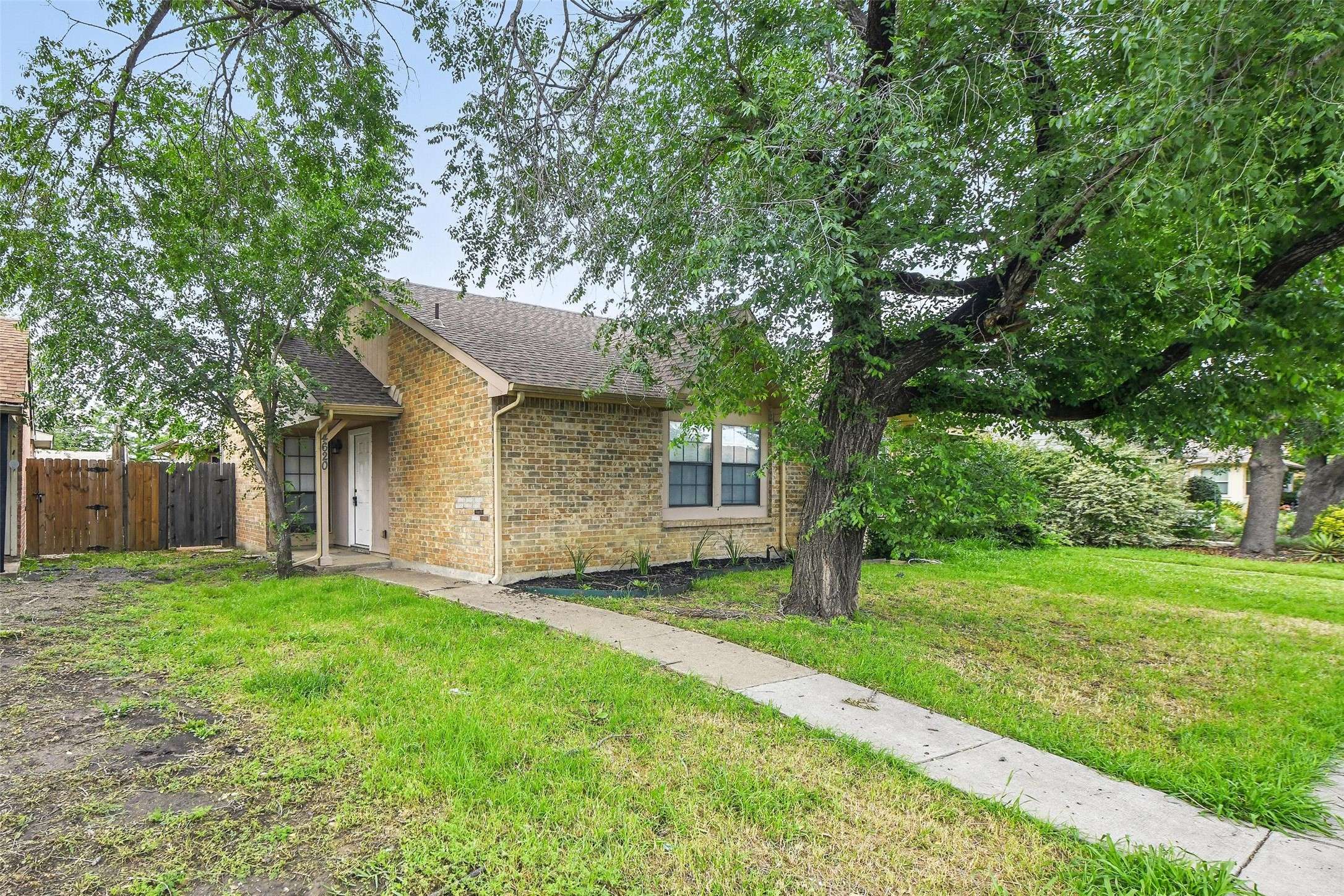 The Colony, TX 75056,4620 Carr ST