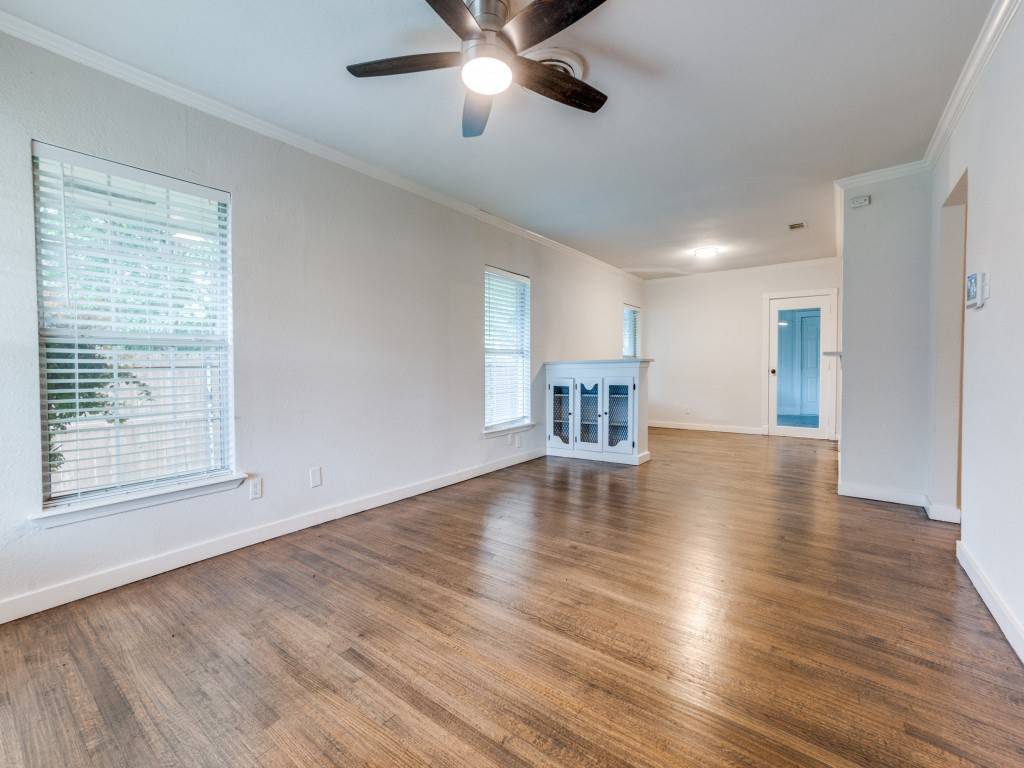 Dallas, TX 75220,3703 Clover LN