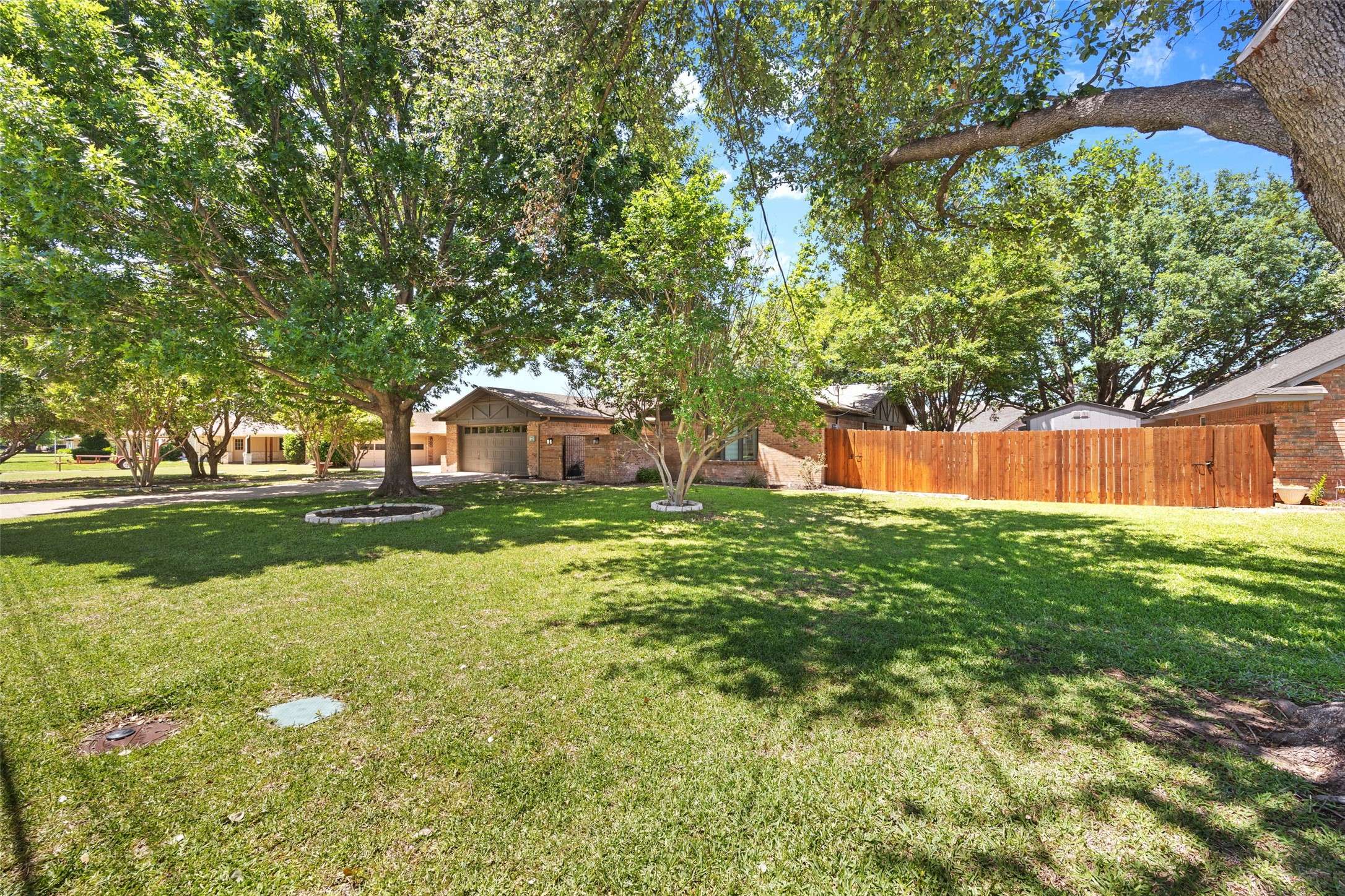 Granbury, TX 76048,708 Tahiti DR