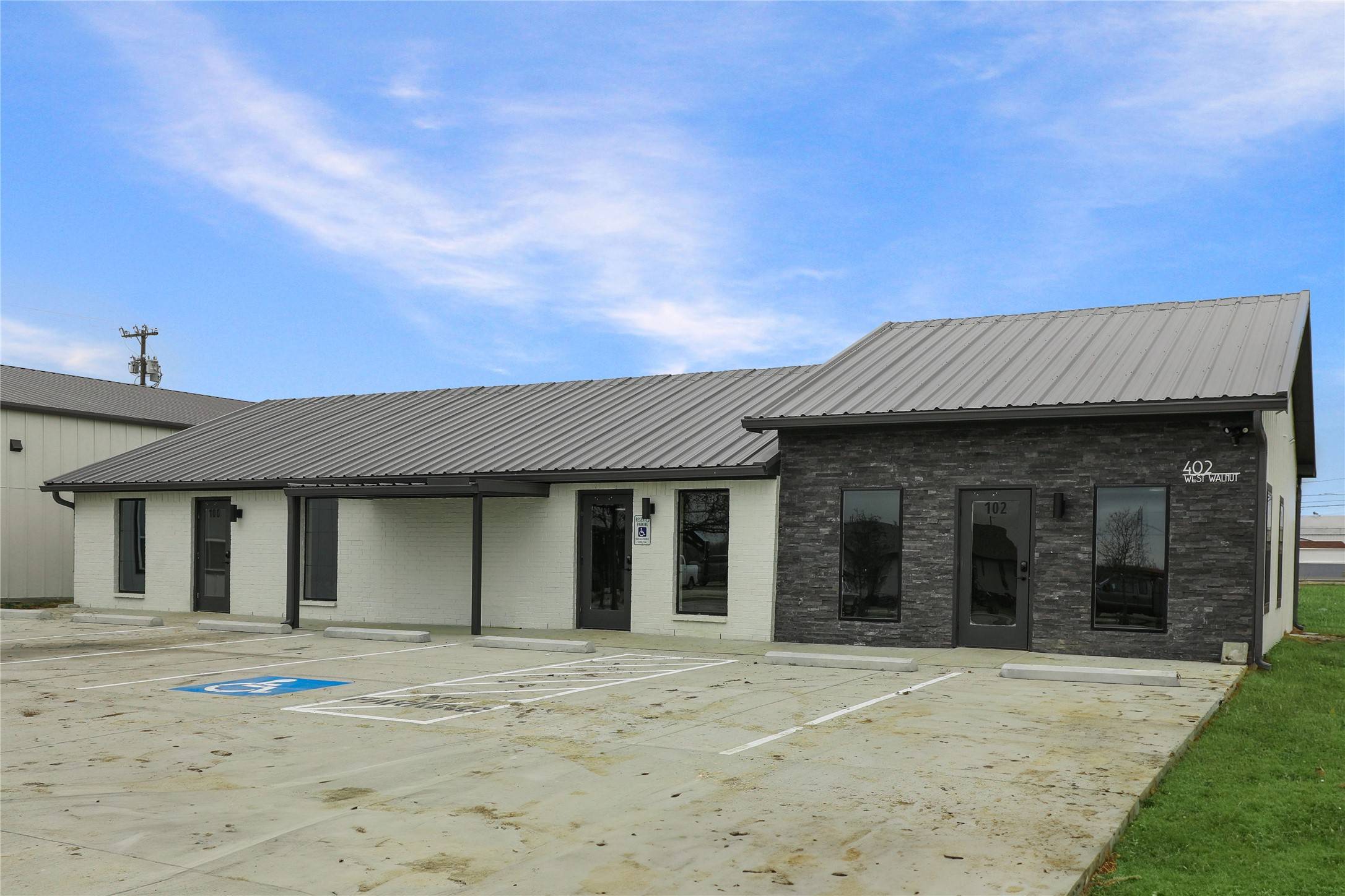 Gunter, TX 75058,402 W Walnut ST #102
