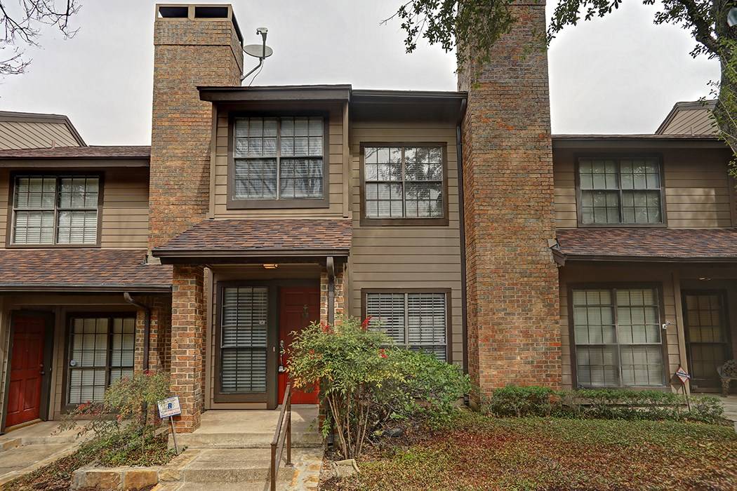 Dallas, TX 75231,9910 Royal LN #1103