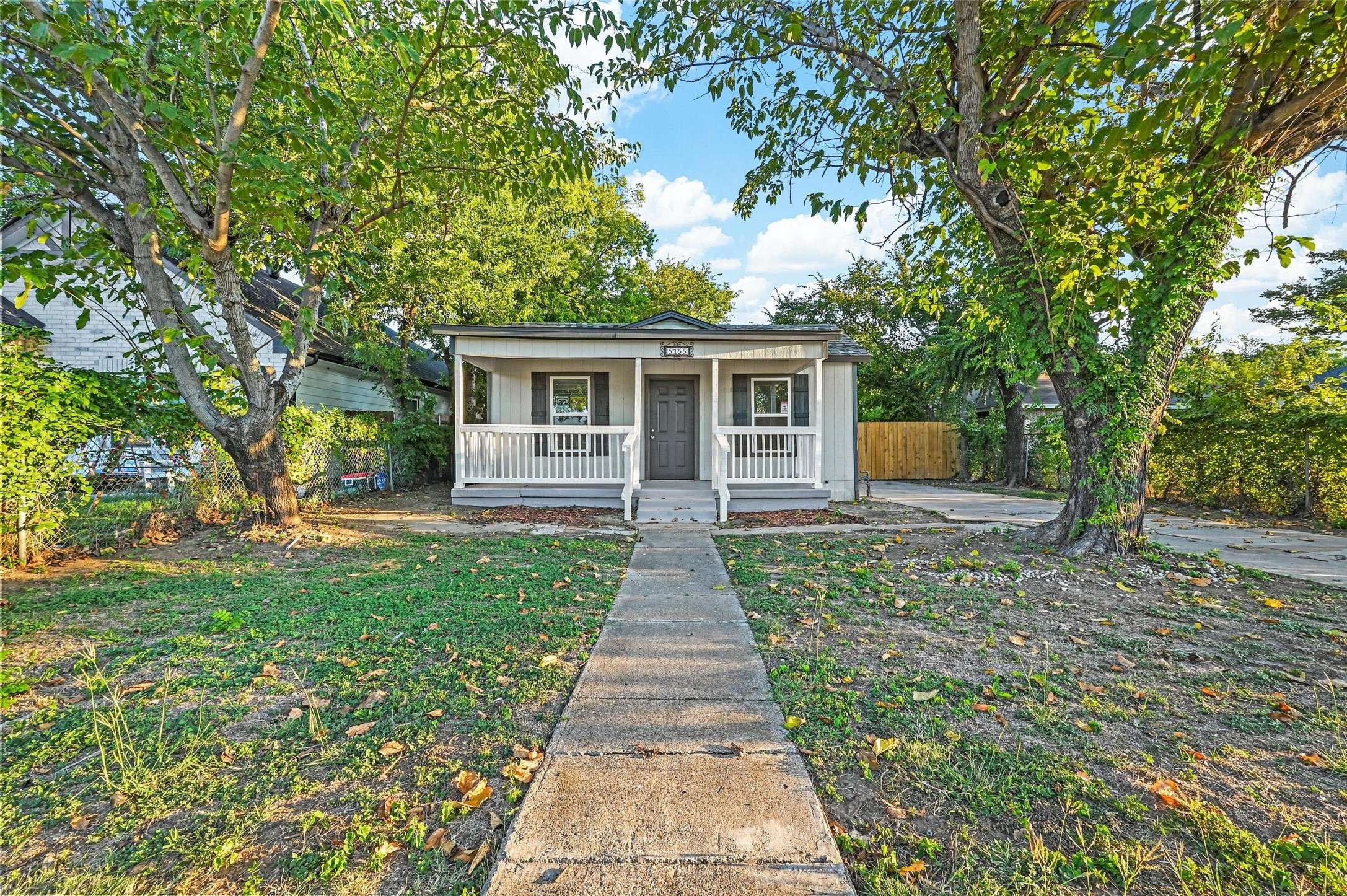 Fort Worth, TX 76105,5155 Velma DR