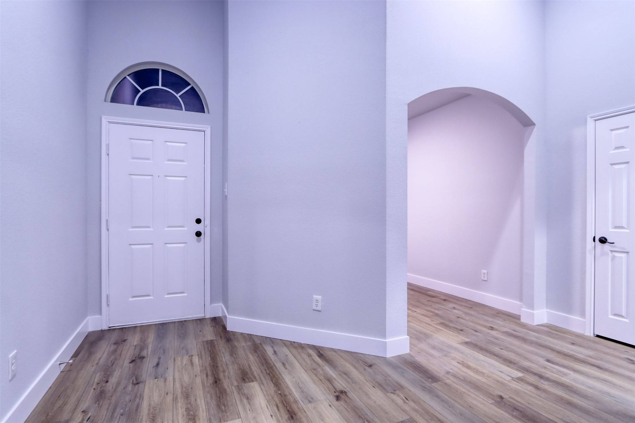 Dallas, TX 75249,8126 Max DR