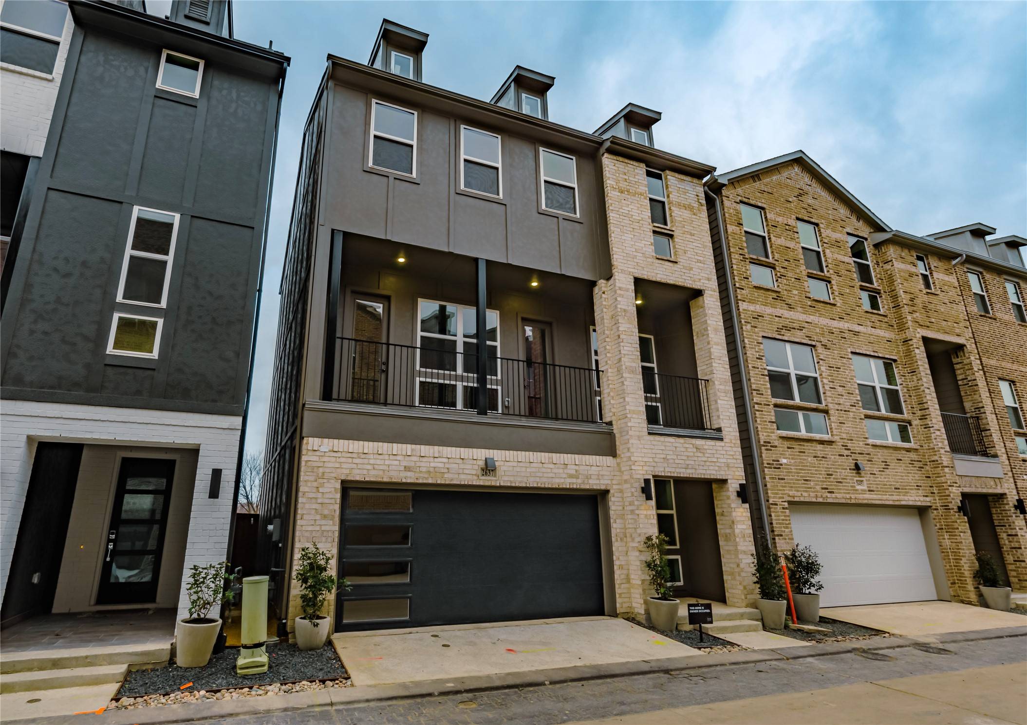 Dallas, TX 75212,2637 Carolwood LN