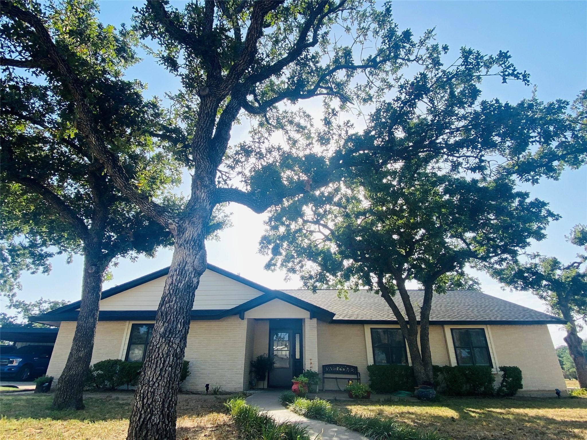 Jacksboro, TX 76458,104 Brad ST