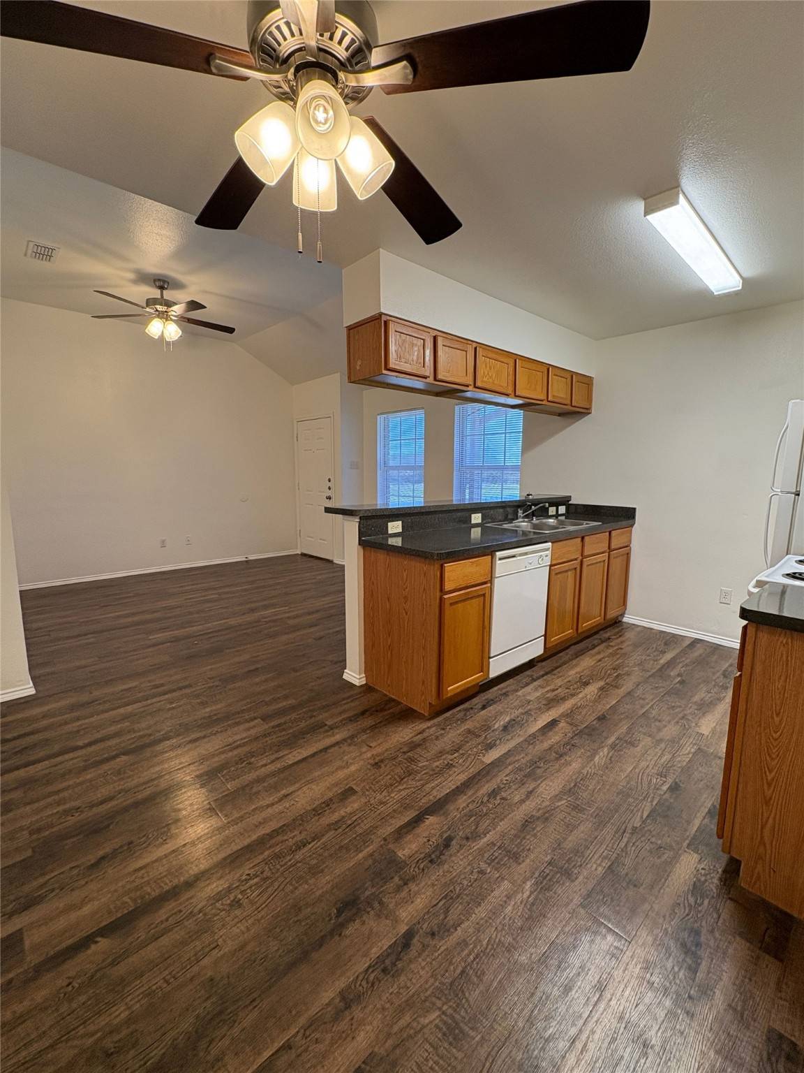 Cleburne, TX 76033,641 Woodard AVE #C