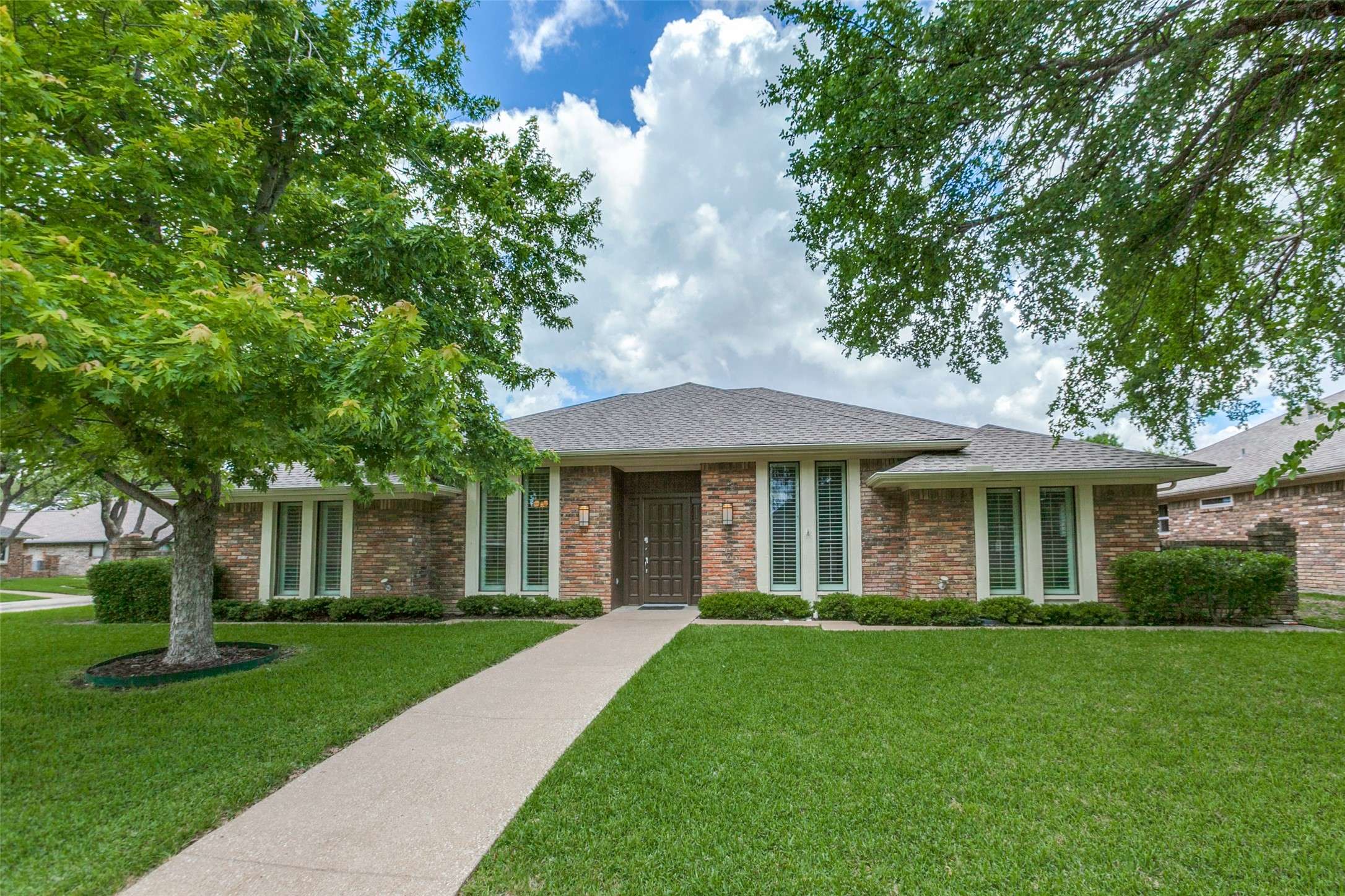 Dallas, TX 75243,10101 Apple Creek DR