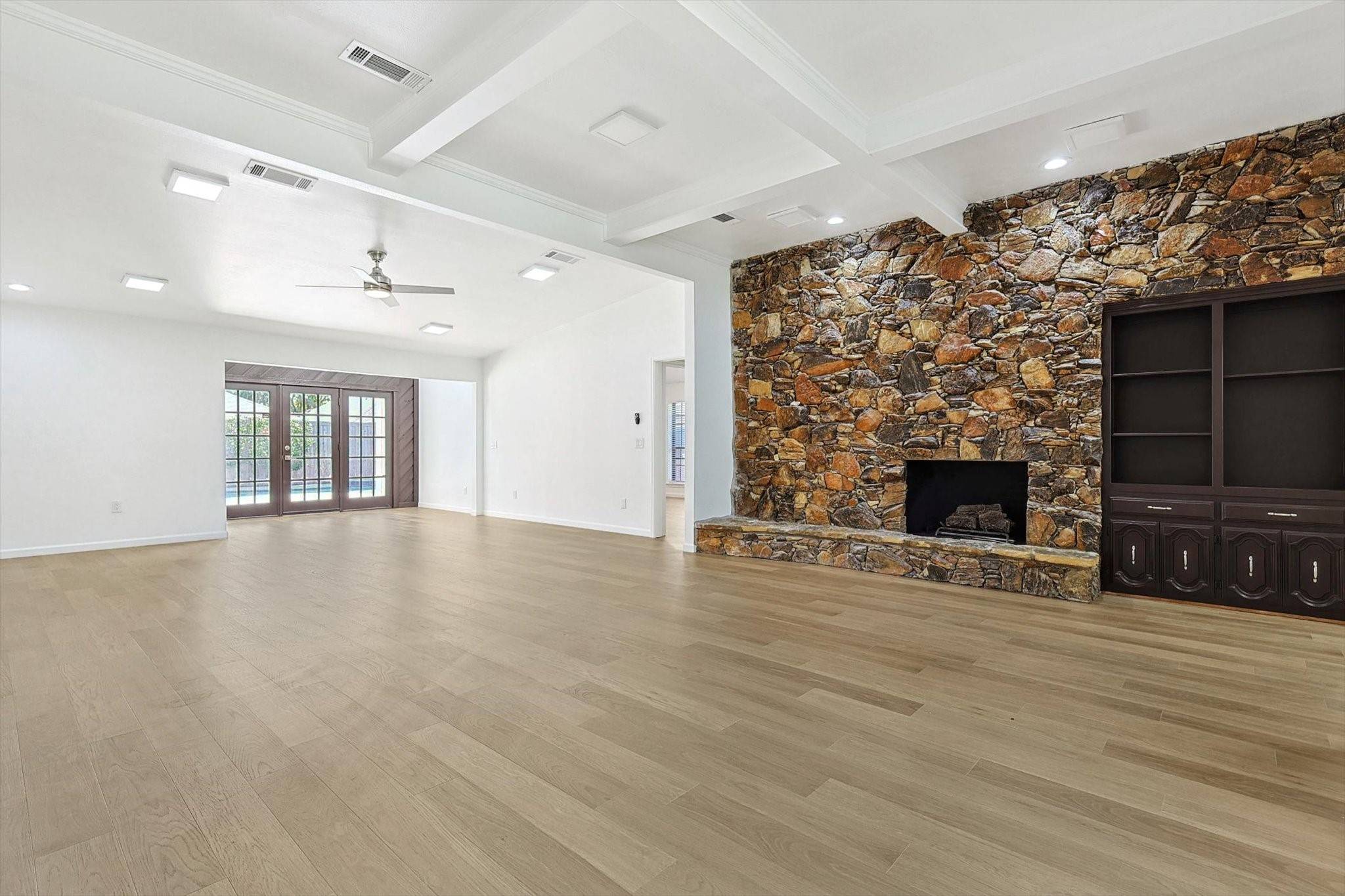Addison, TX 75001,3916 Winter Park LN