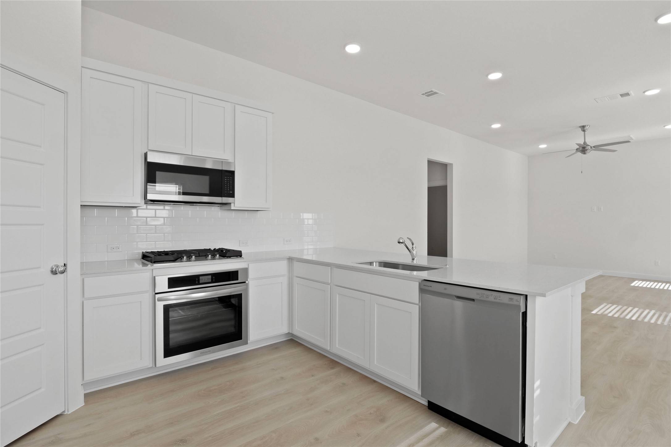 Mckinney, TX 75071,808 Pine Beach DR
