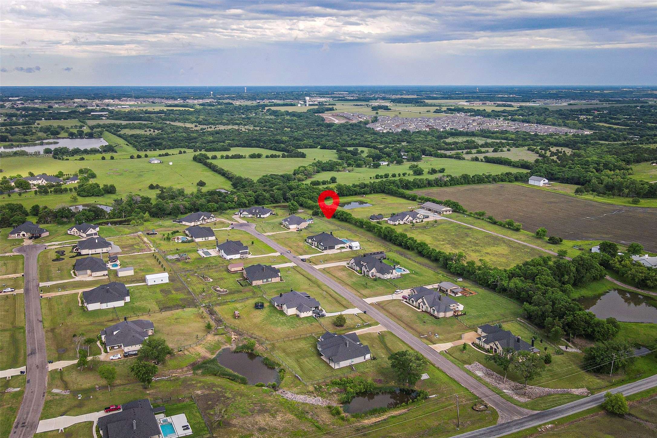 Van Alstyne, TX 75495,2413 Stable Pass LN