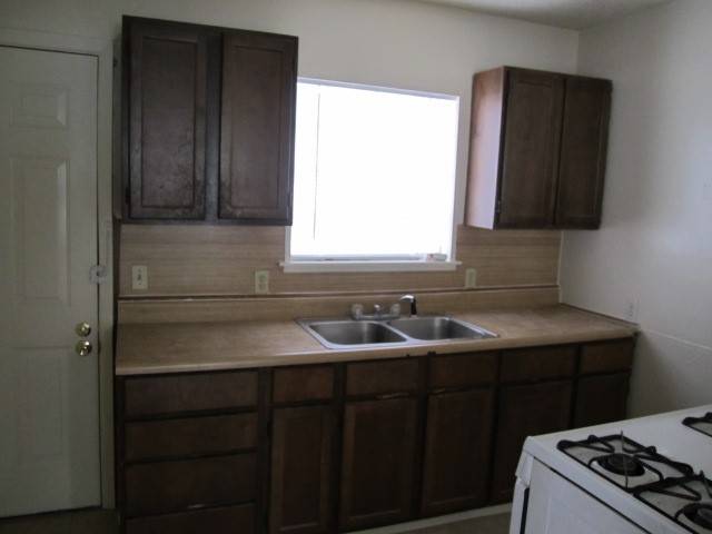 Garland, TX 75040,1212 Ewing DR