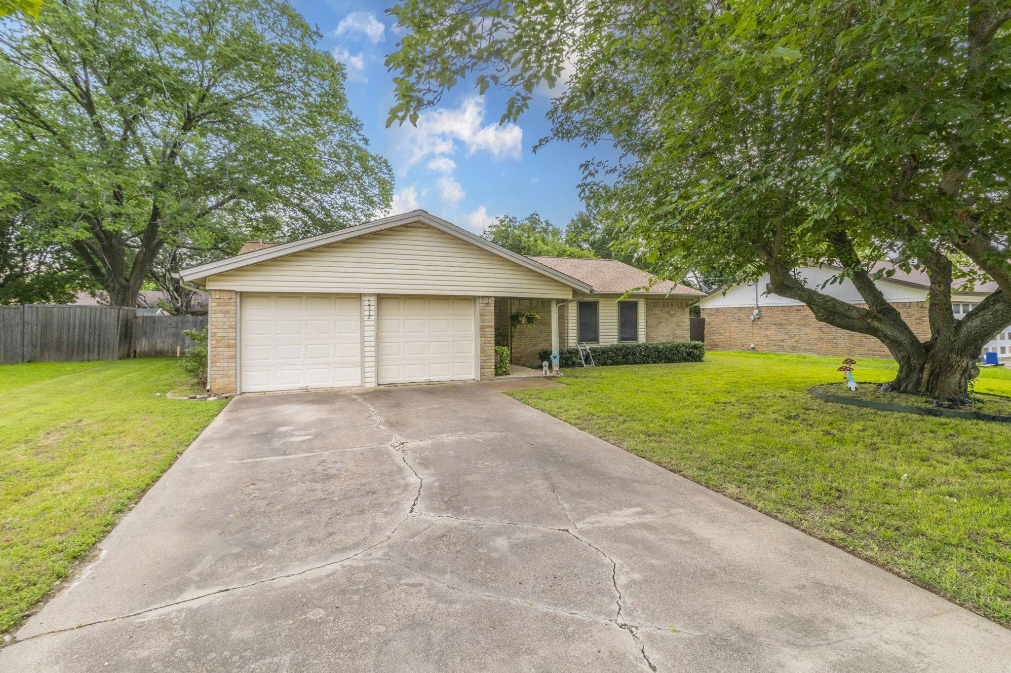 North Richland Hills, TX 76182,6512 Massey CT