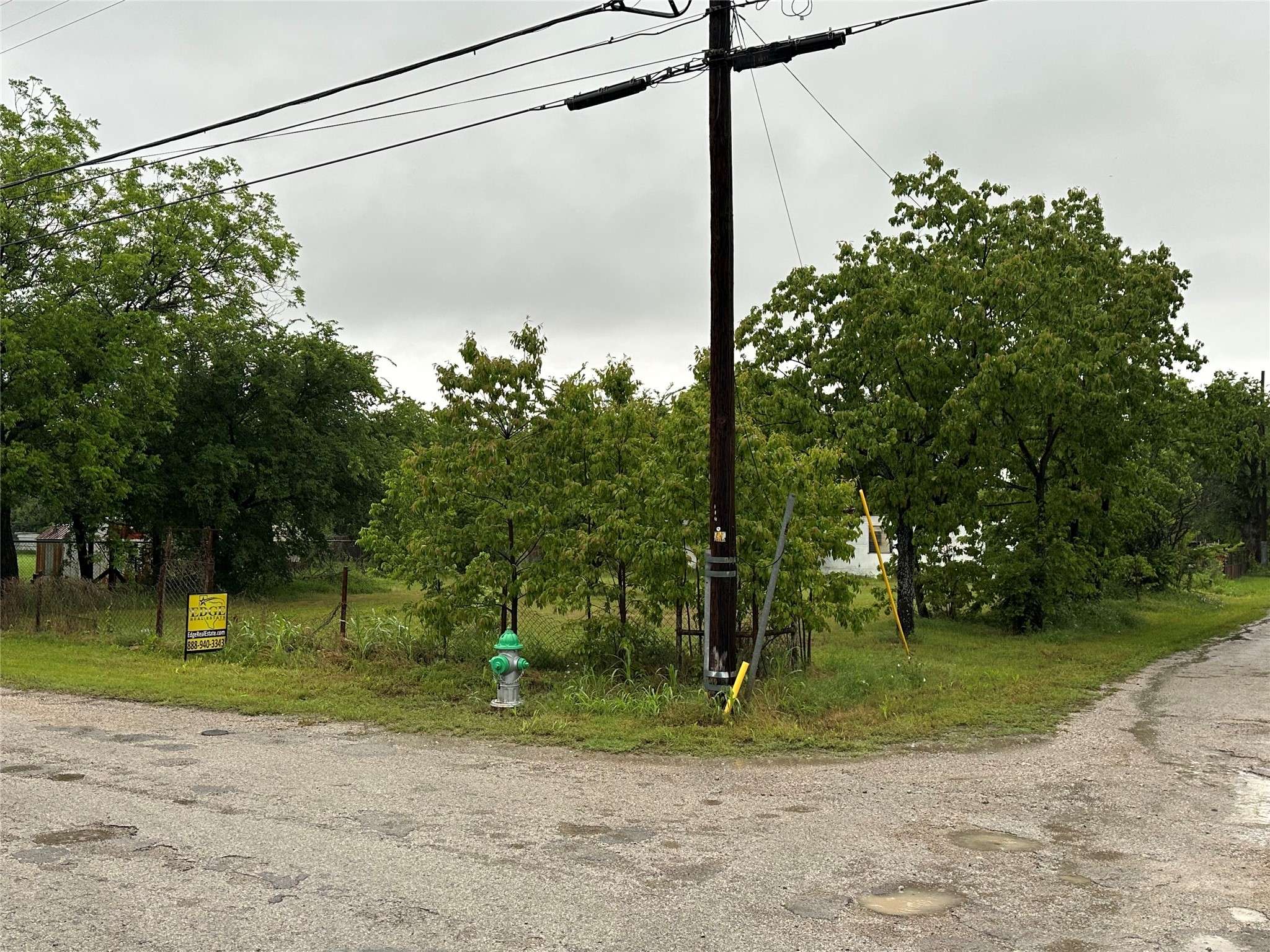 Mineral Wells, TX 76067,1102 SW 25th ST